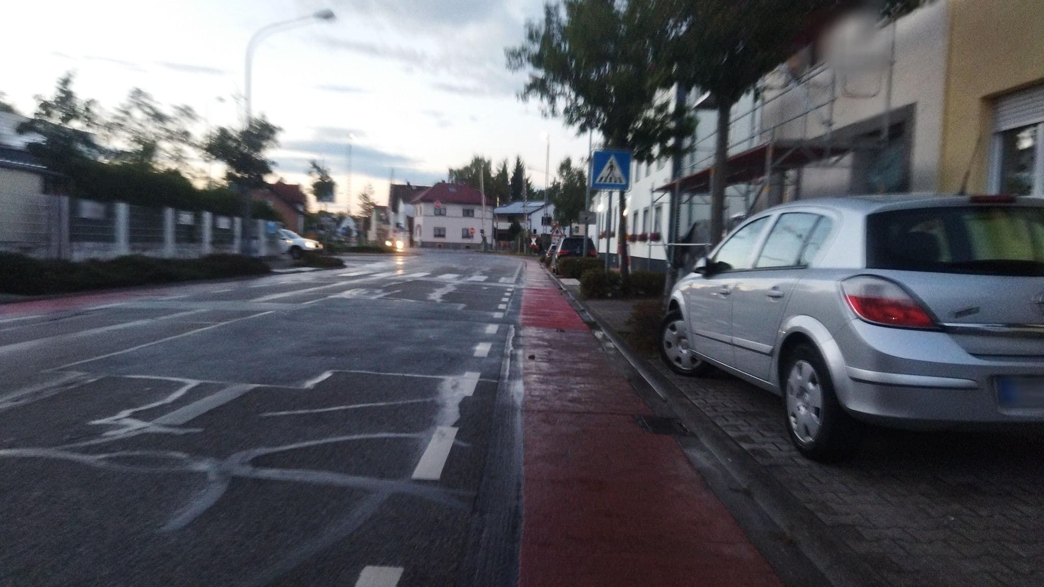Street view near Hotel Jäger, Lorsch — © changchun1 (CC BY-SA · Mapillary)