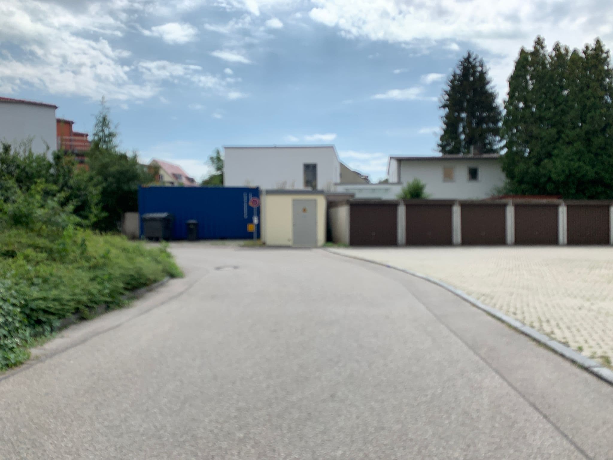 Street view near Isarhotel, Freising — © zora (CC BY-SA · Mapillary)