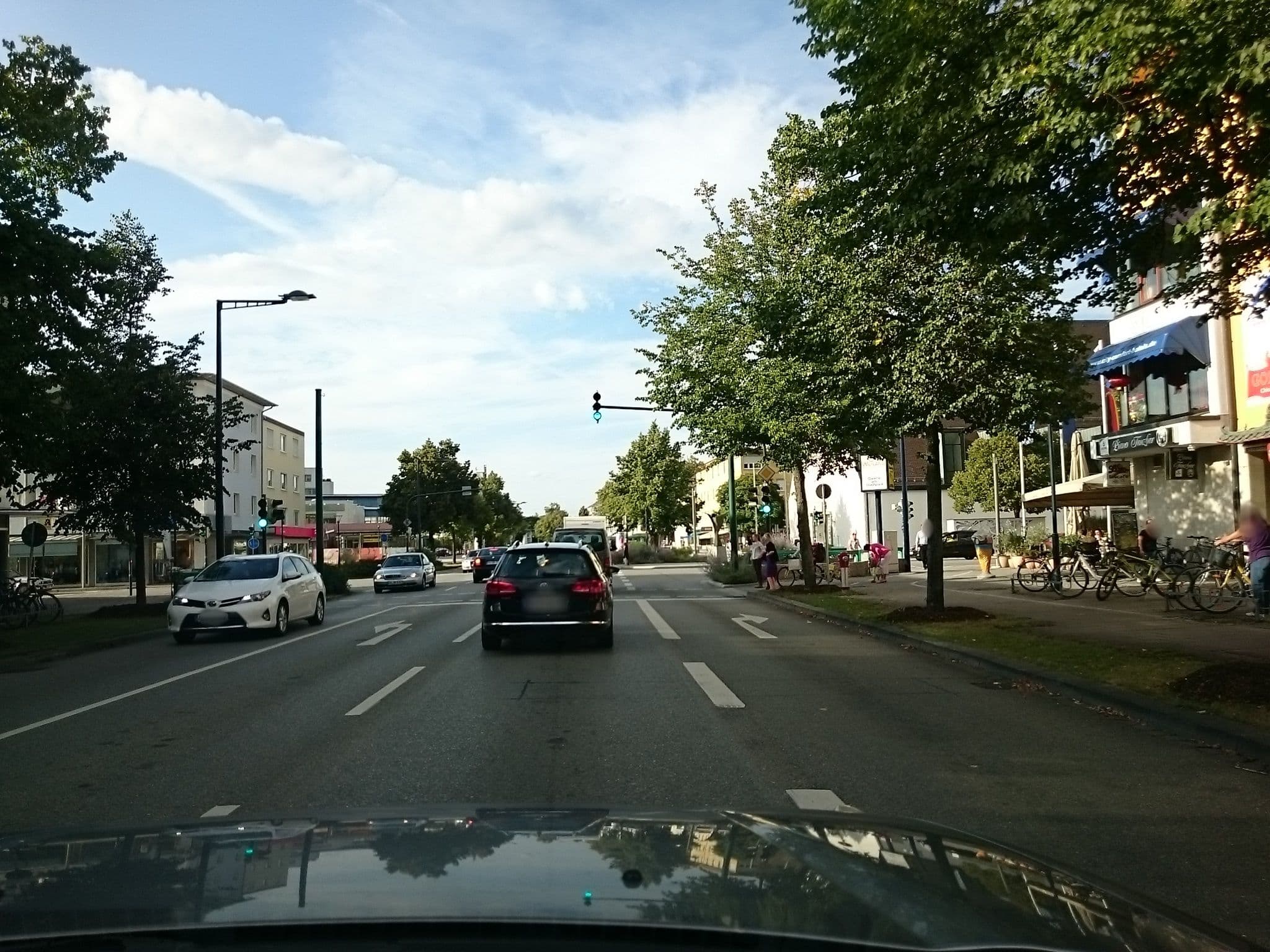 Street view near DorMero, Burghausen — © voschix (CC BY-SA · Mapillary)