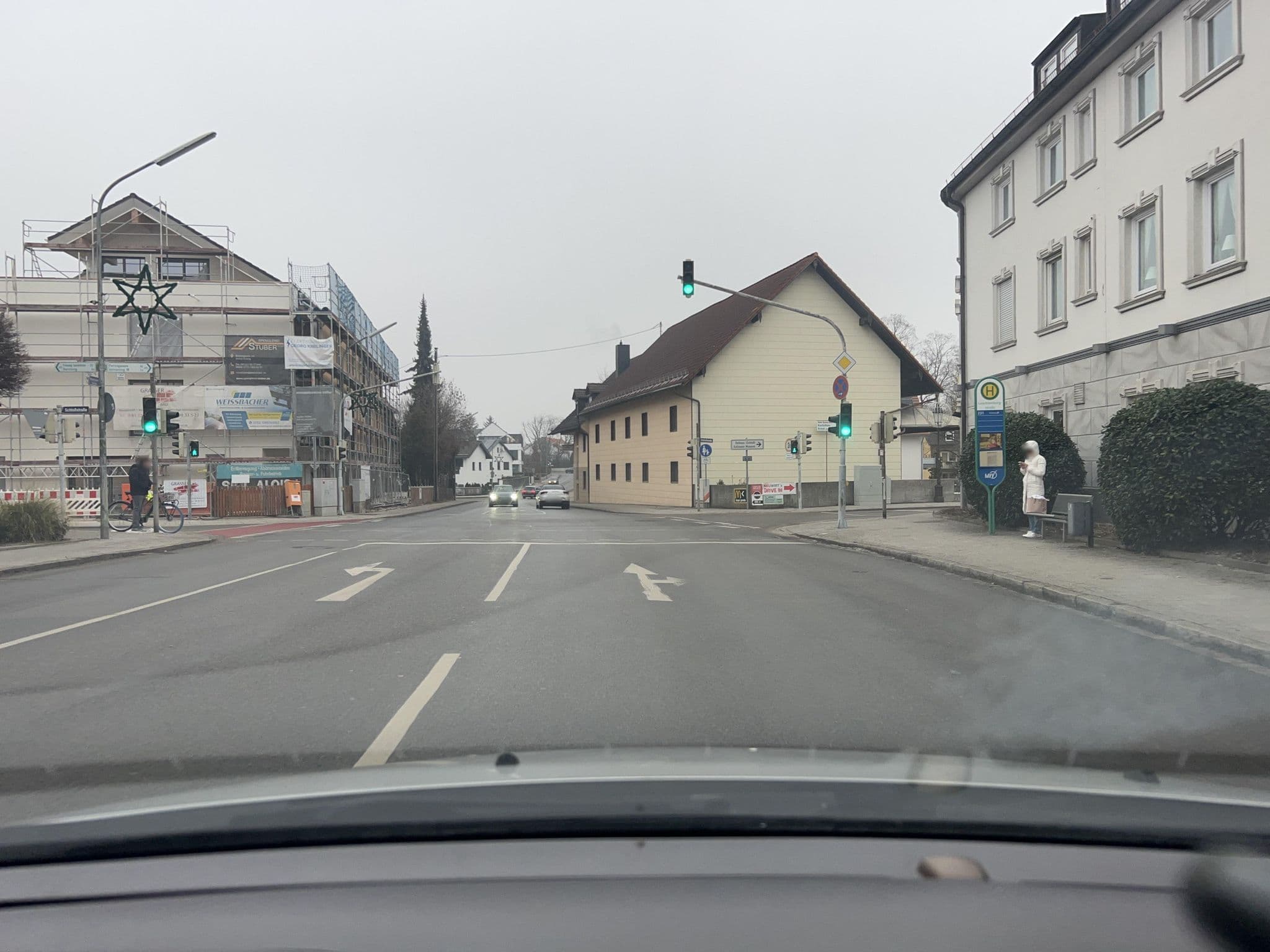Street view near Neuwirt, Ismaning — © chicc0 (CC BY-SA · Mapillary)