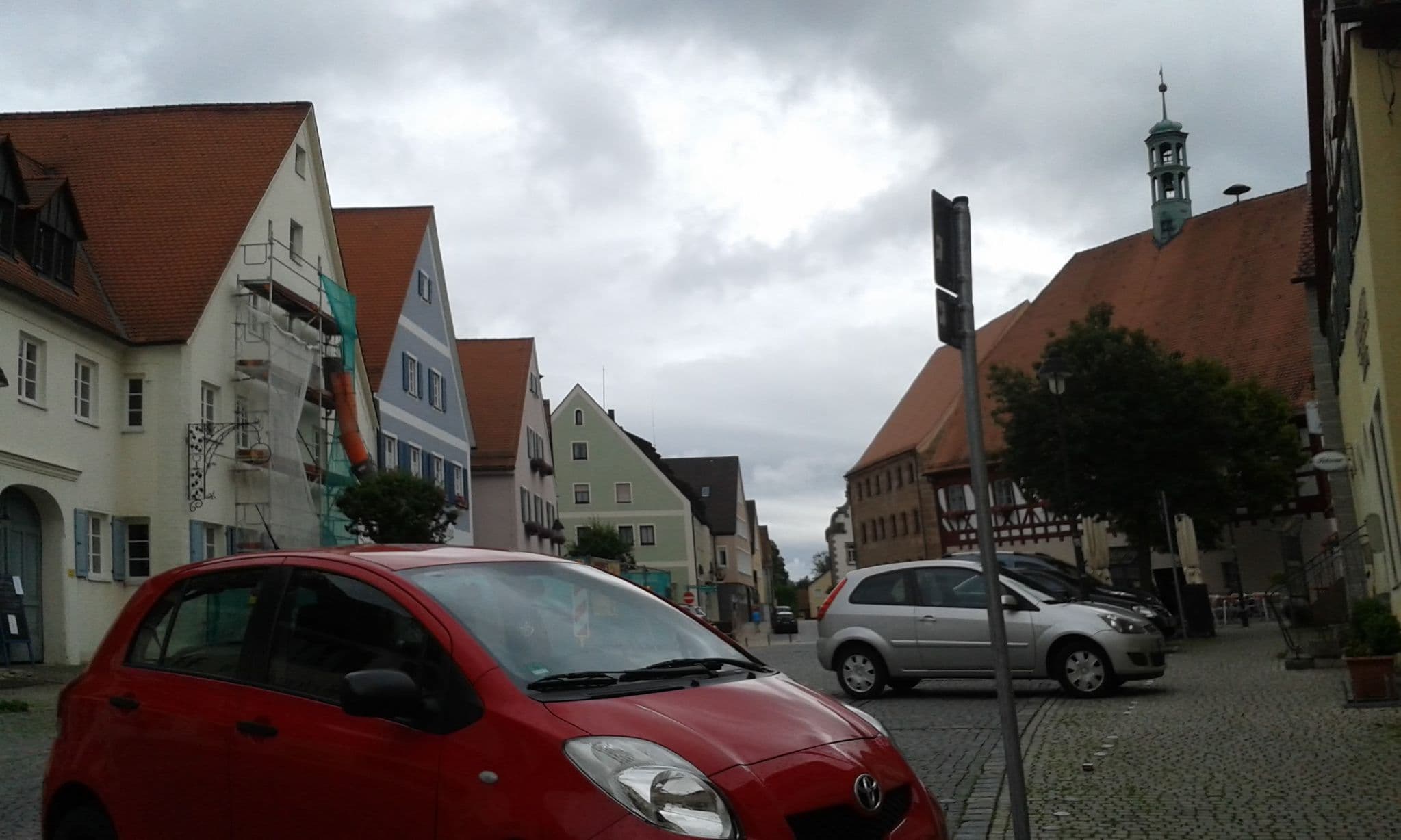 Street view near Zum Schwarzen Roß, Hilpoltstein — © bernd_niemann (CC BY-SA · Mapillary)