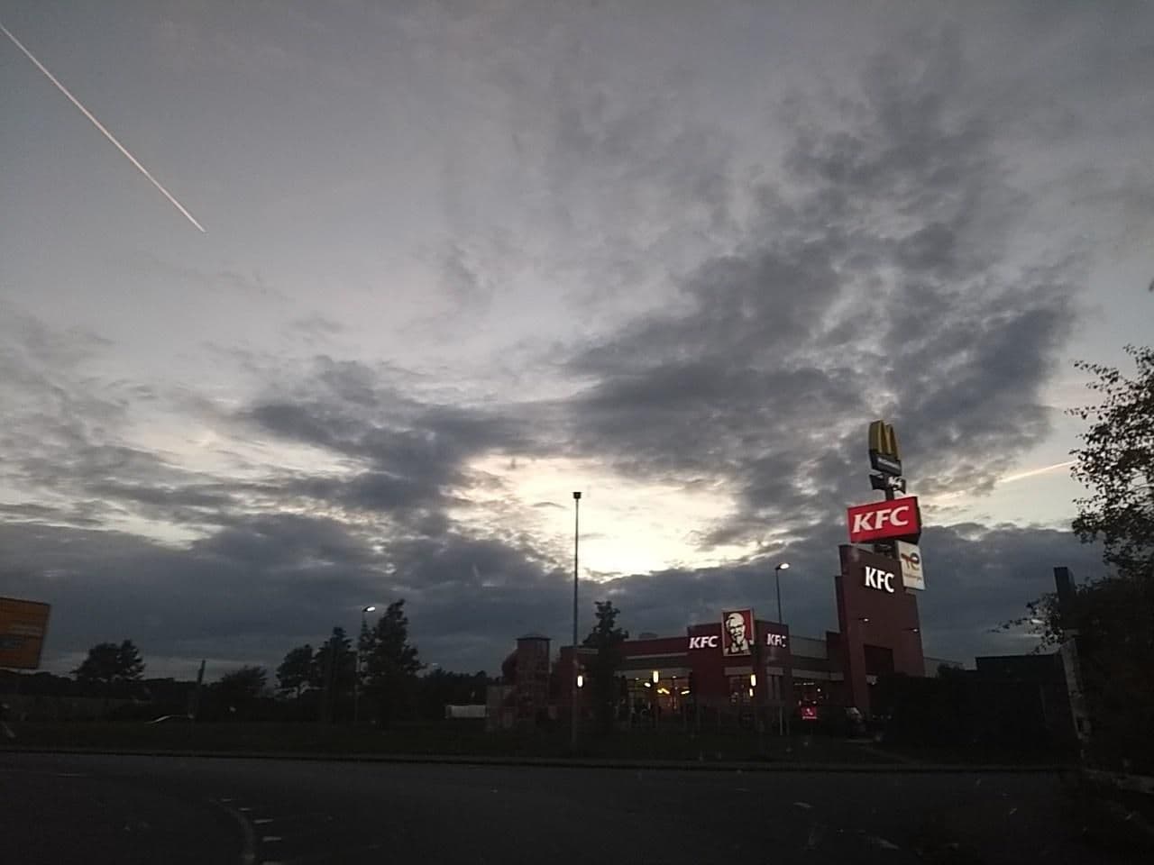 Street view near A&M Hotel Barsinghausen / Bantorf, Bad Nenndorf — © thetornado76 (CC BY-SA · Mapillary)