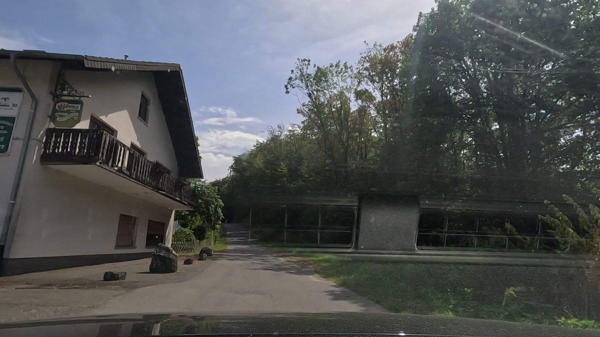Street view near Haus Becker, Nachrodt-Wiblingwerde — © uwekoch (CC BY-SA · Mapillary)