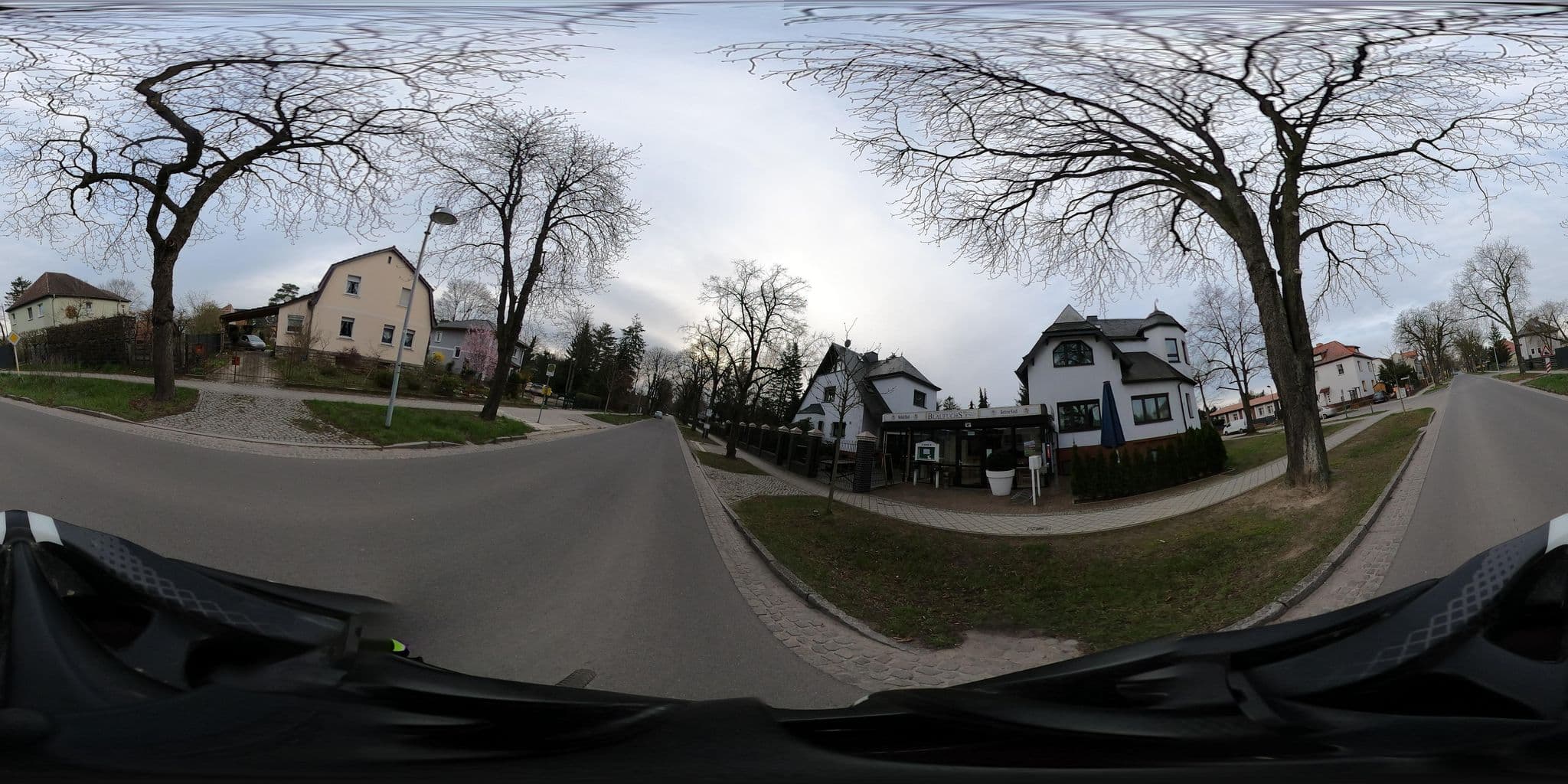 Street view near Hotel Blaufuchs, Altlandsberg — © stefanhrt (CC BY-SA · Mapillary)