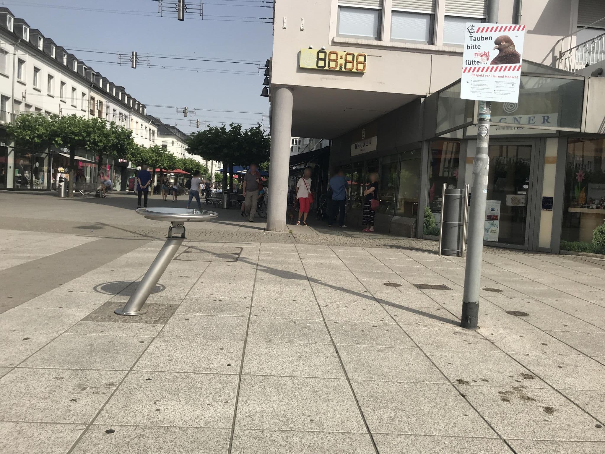 Street view near Hotel Kleiner Markt, Saarlouis — © miguel_andrade (CC BY-SA · Mapillary)