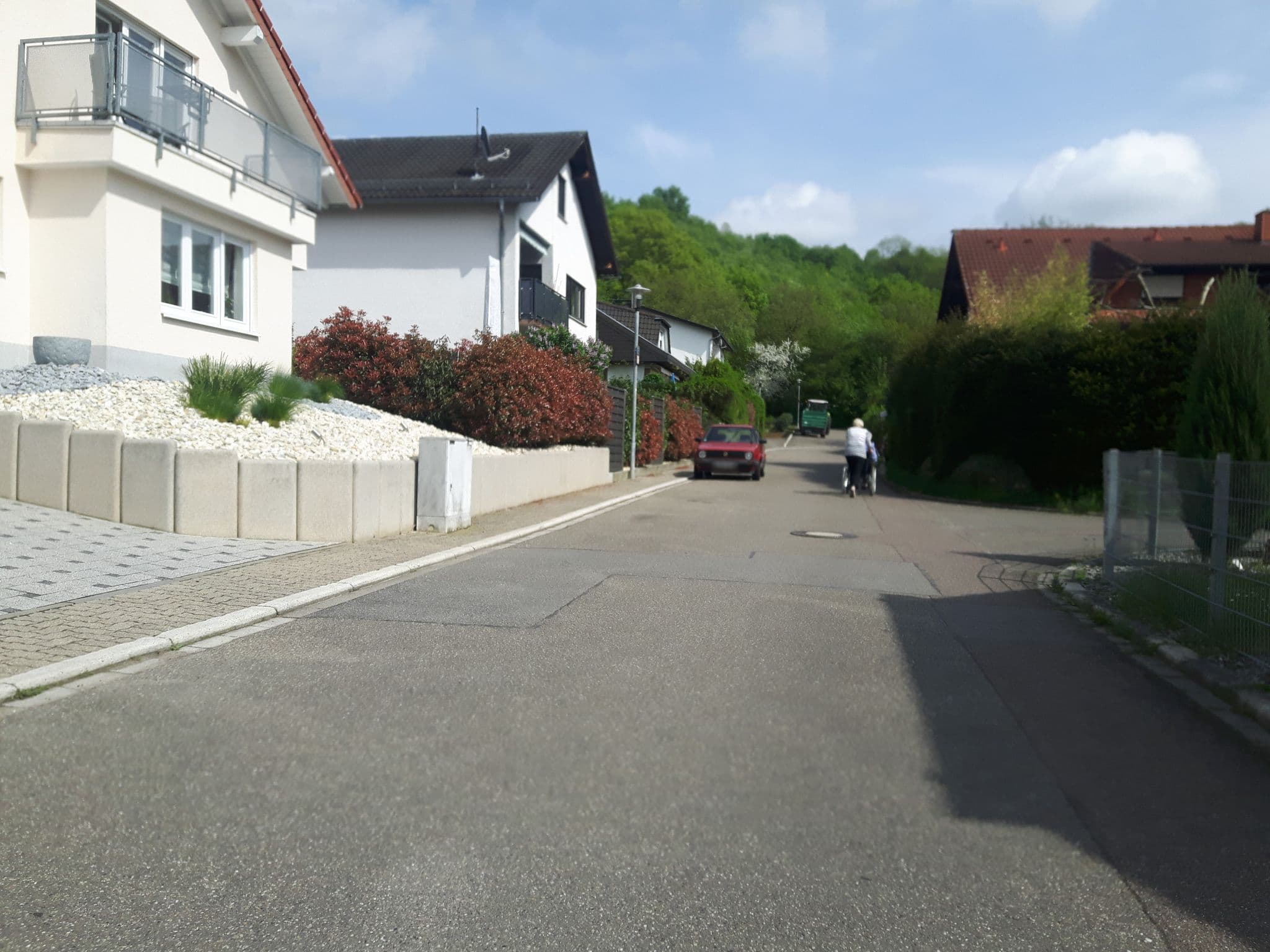 Street view near Pension Sieber, Rauenberg — © changchun1 (CC BY-SA · Mapillary)