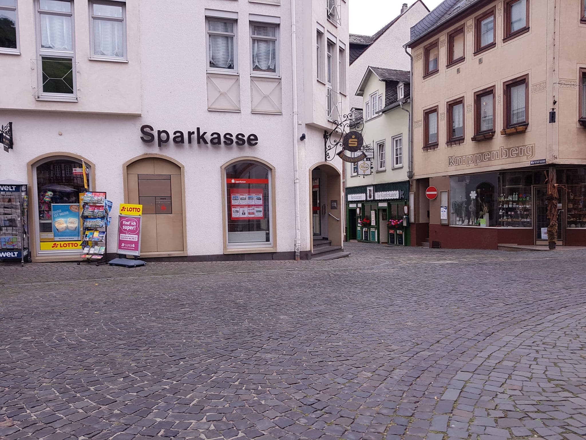 Street view near Altkölnischer Hof, Bacharach — © houtari (CC BY-SA · Mapillary)