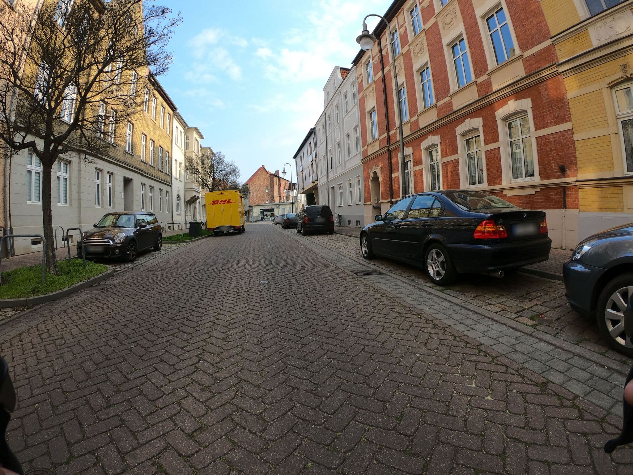 Street view near Gästehaus, Dessau — © tobiaso (CC BY-SA · Mapillary)
