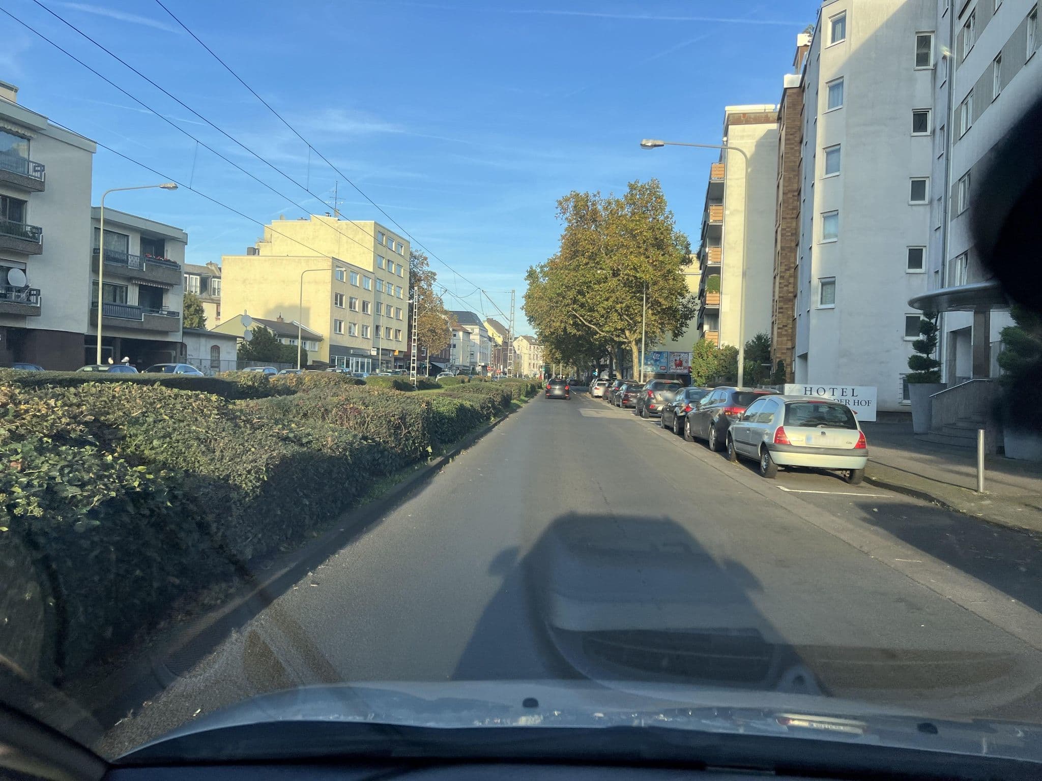 Street view near Niederräder Hof, Niederrad — © robffm (CC BY-SA · Mapillary)