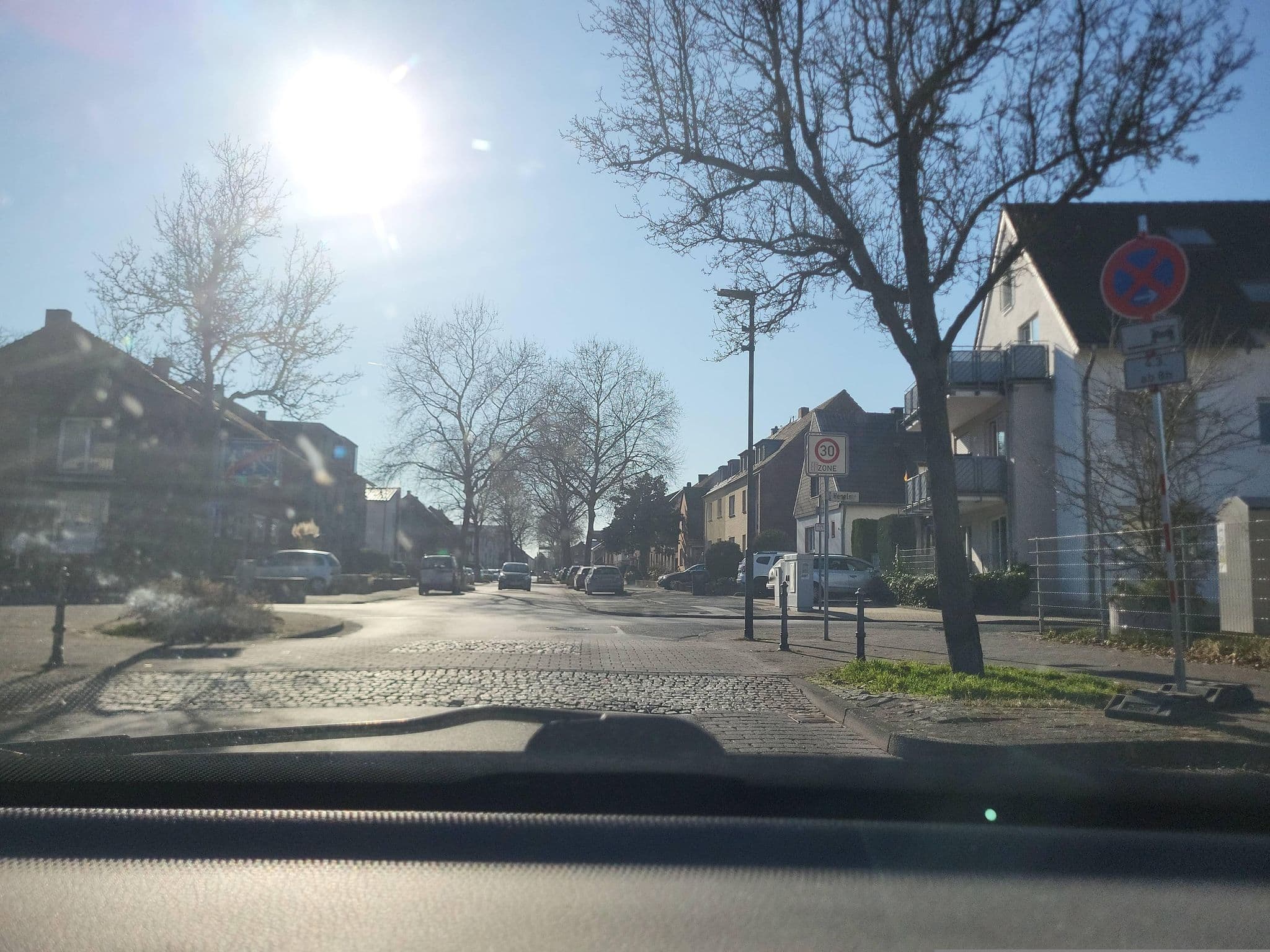 Street view near Zum Alten Brauhaus, Kerpen — © walldi222 (CC BY-SA · Mapillary)