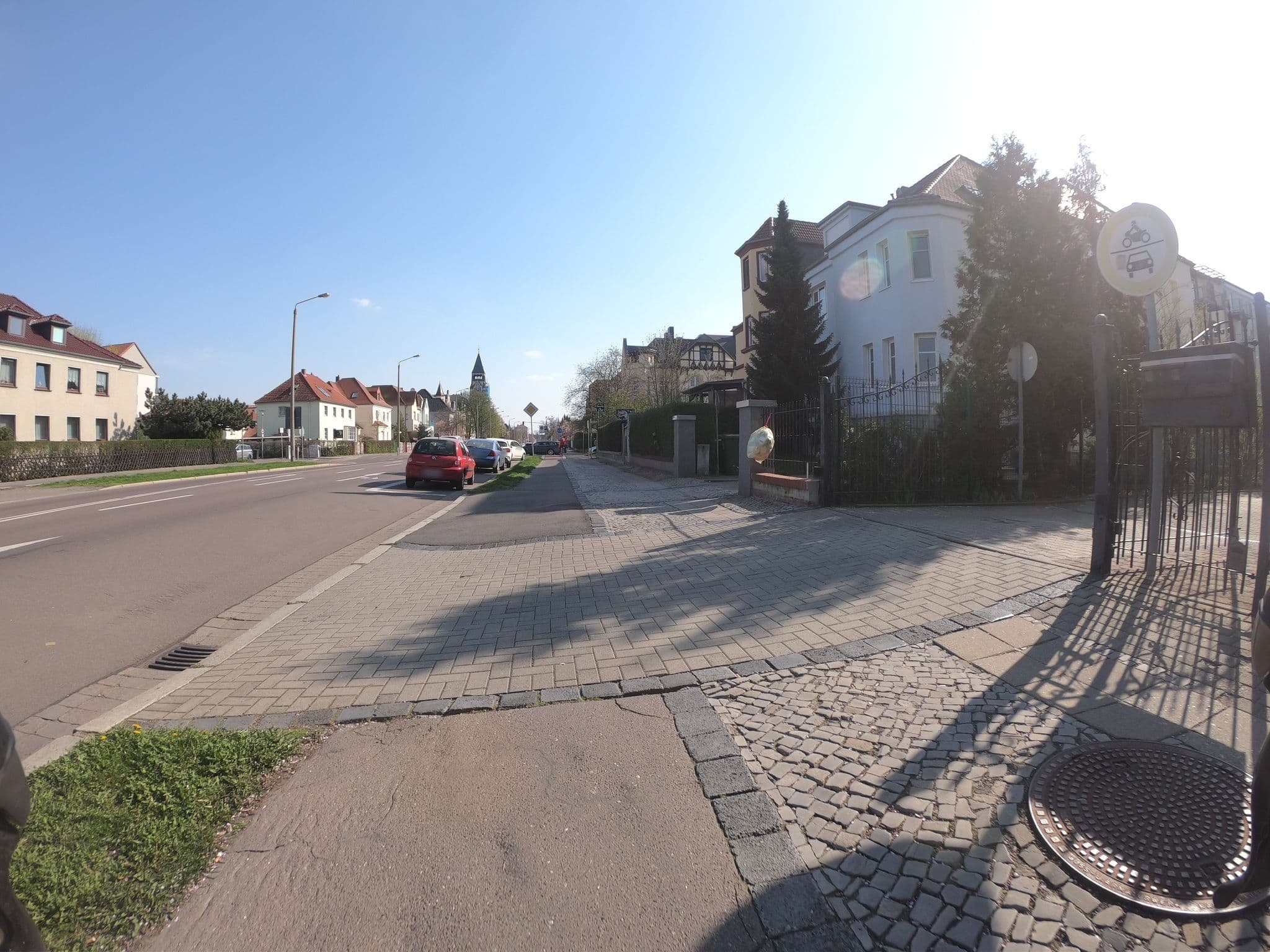 Street view near Pension "Schiller" Schänke, Dessau — © tobiaso (CC BY-SA · Mapillary)