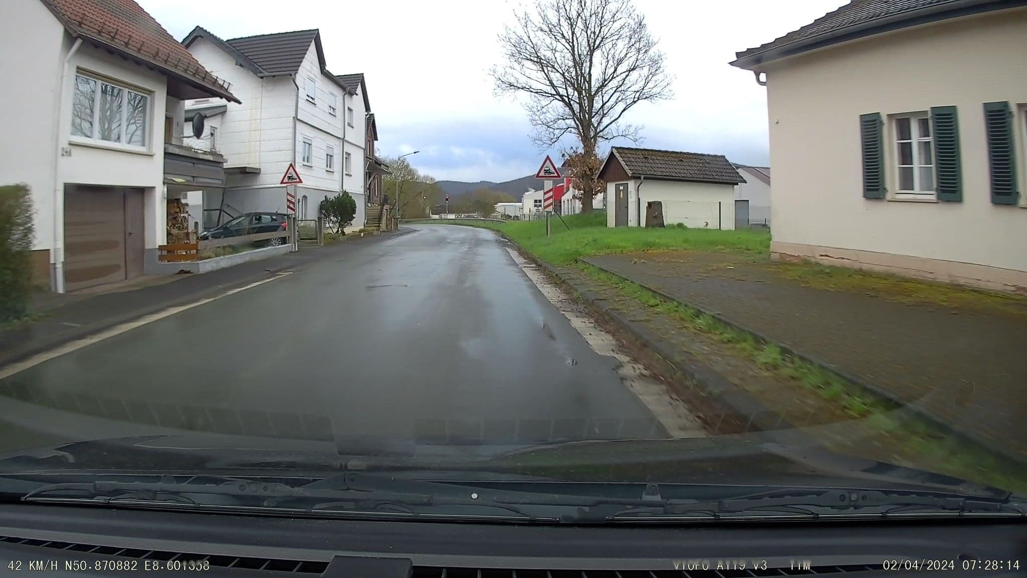 Street view near Zum Bahnhof, Biedenkopf — © tim3003 (CC BY-SA · Mapillary)