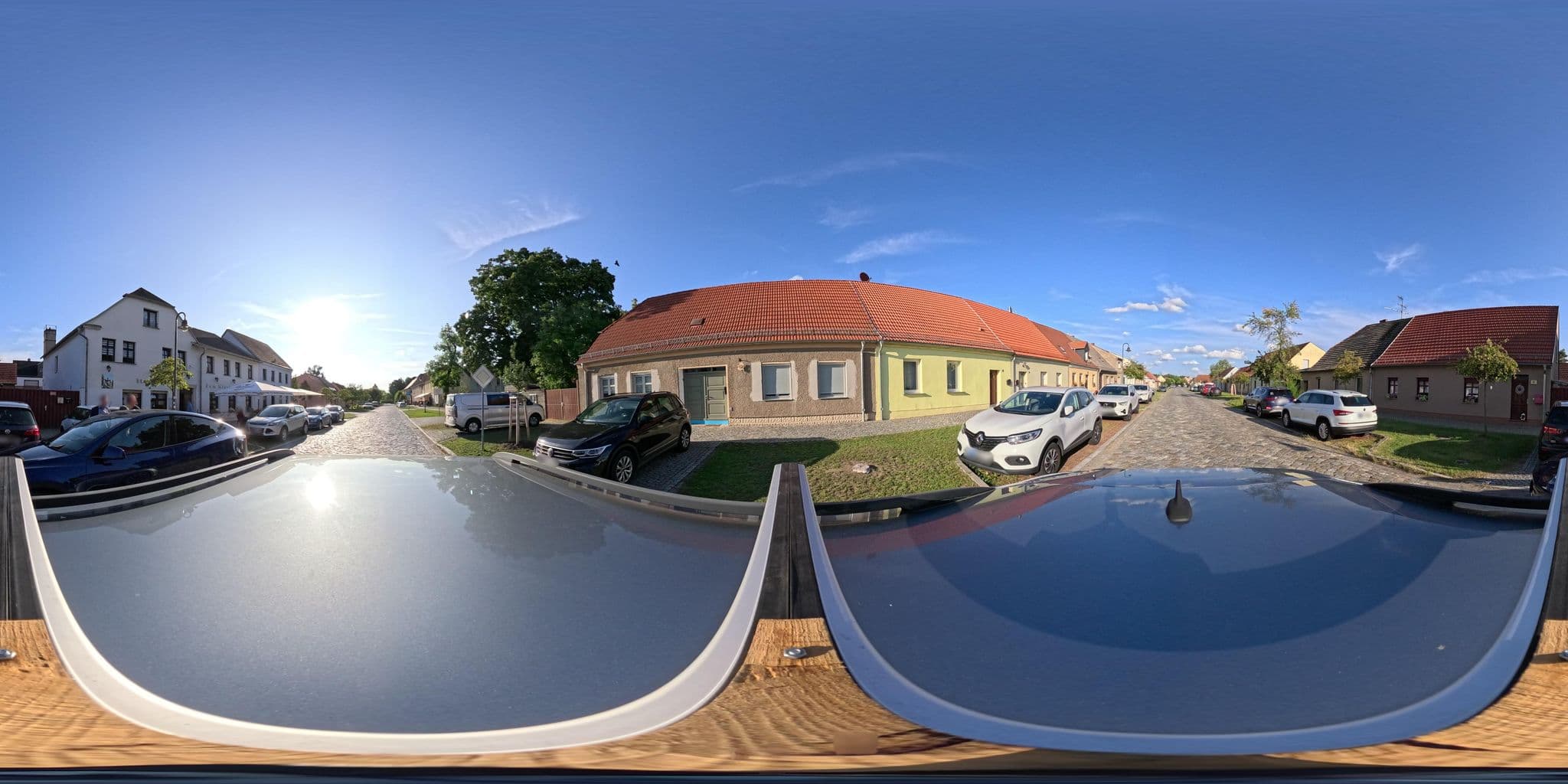 Street view near Zum Klosterhof, Jüterbog — © dsmm (CC BY-SA · Mapillary)