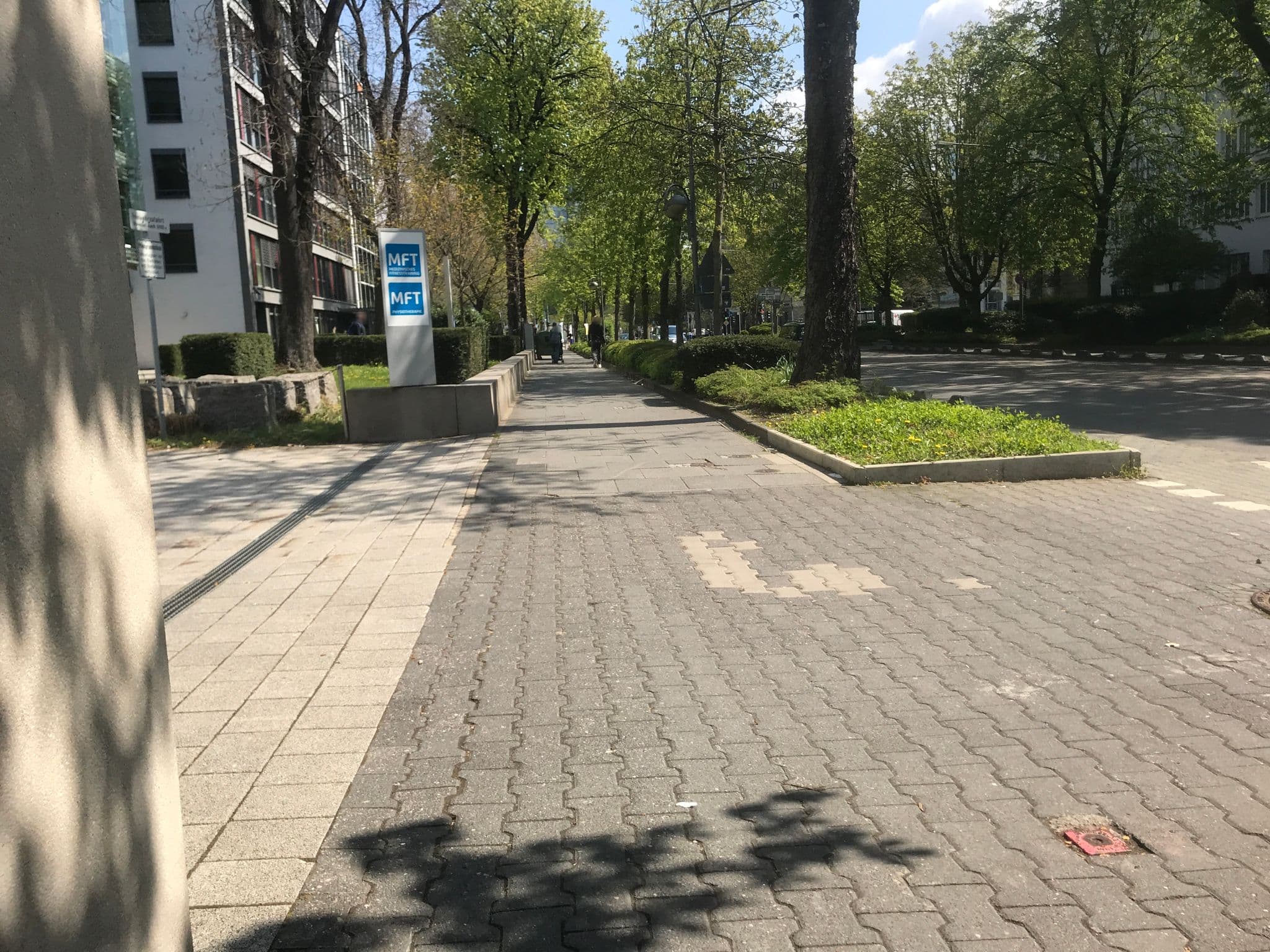 Street view near Hotel Palmenhof, Frankfurt am Main