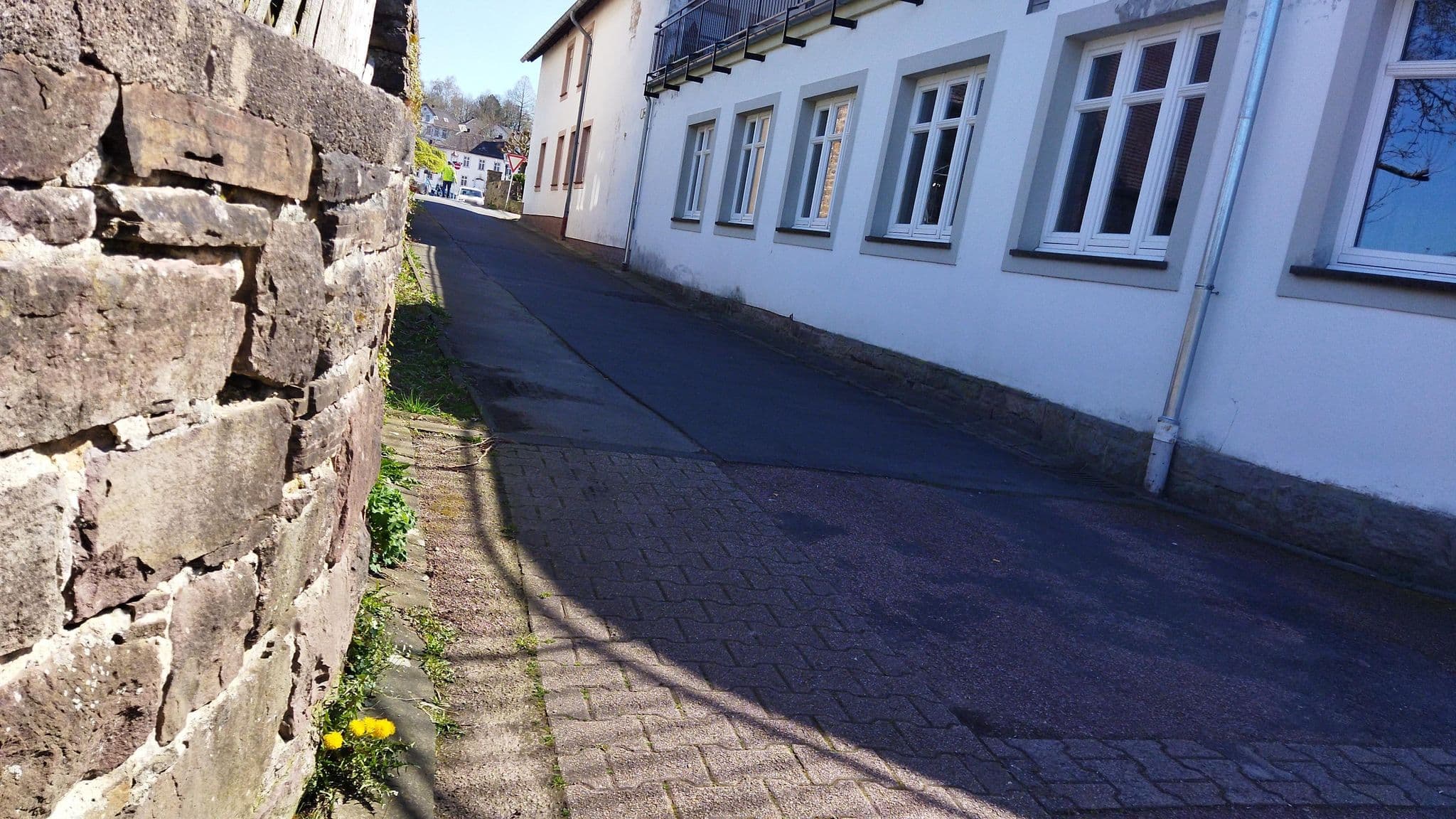 Street view near Zum Weserdampfschiff, Bad Karlshafen — © changchun1 (CC BY-SA · Mapillary)