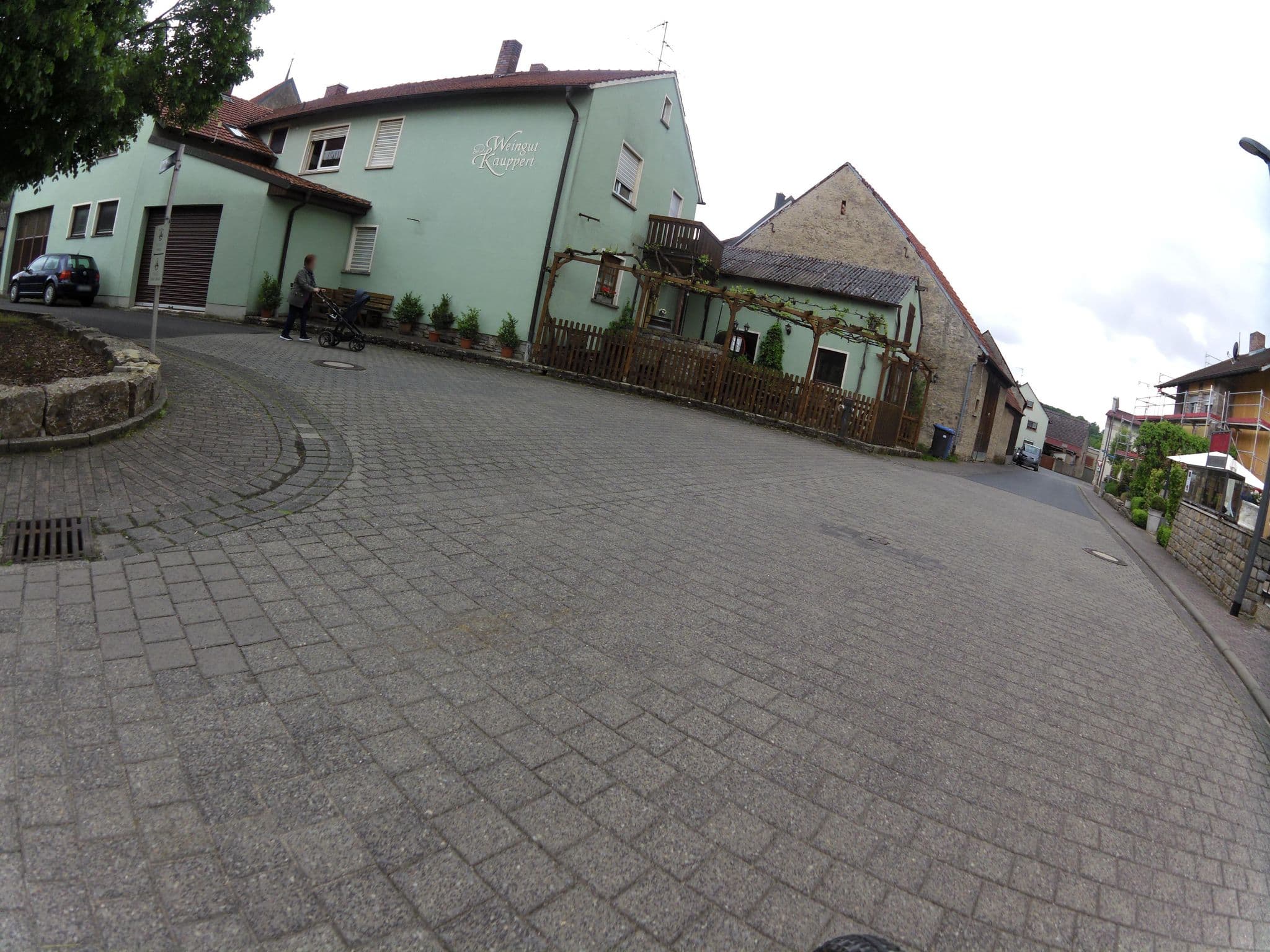 Street view near Weinblatt, Sommerach — © zoegglmeyr1 (CC BY-SA · Mapillary)