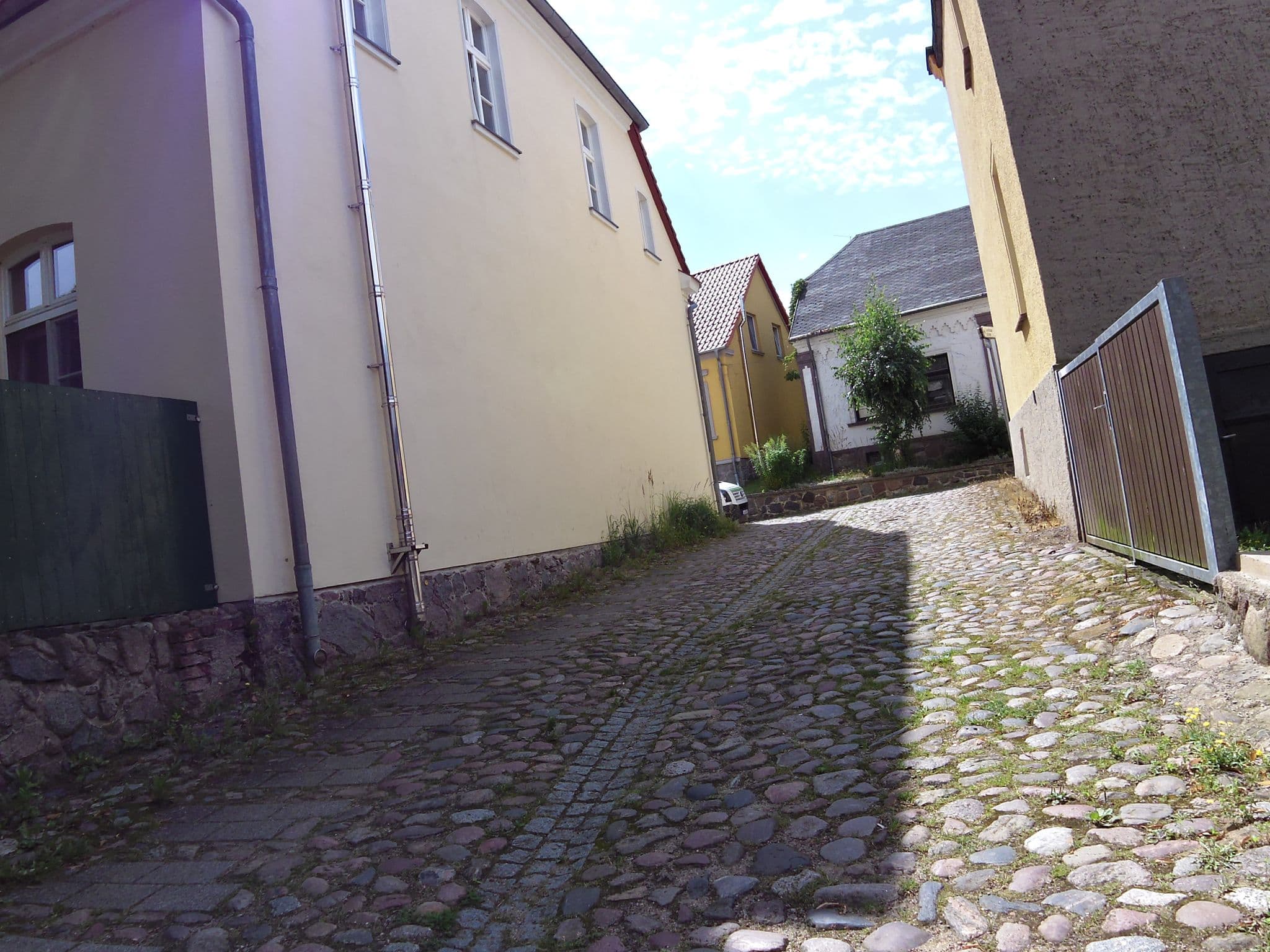 Street view near Haus Seenland, Loitz — © zoegglmeyr (CC BY-SA · Mapillary)