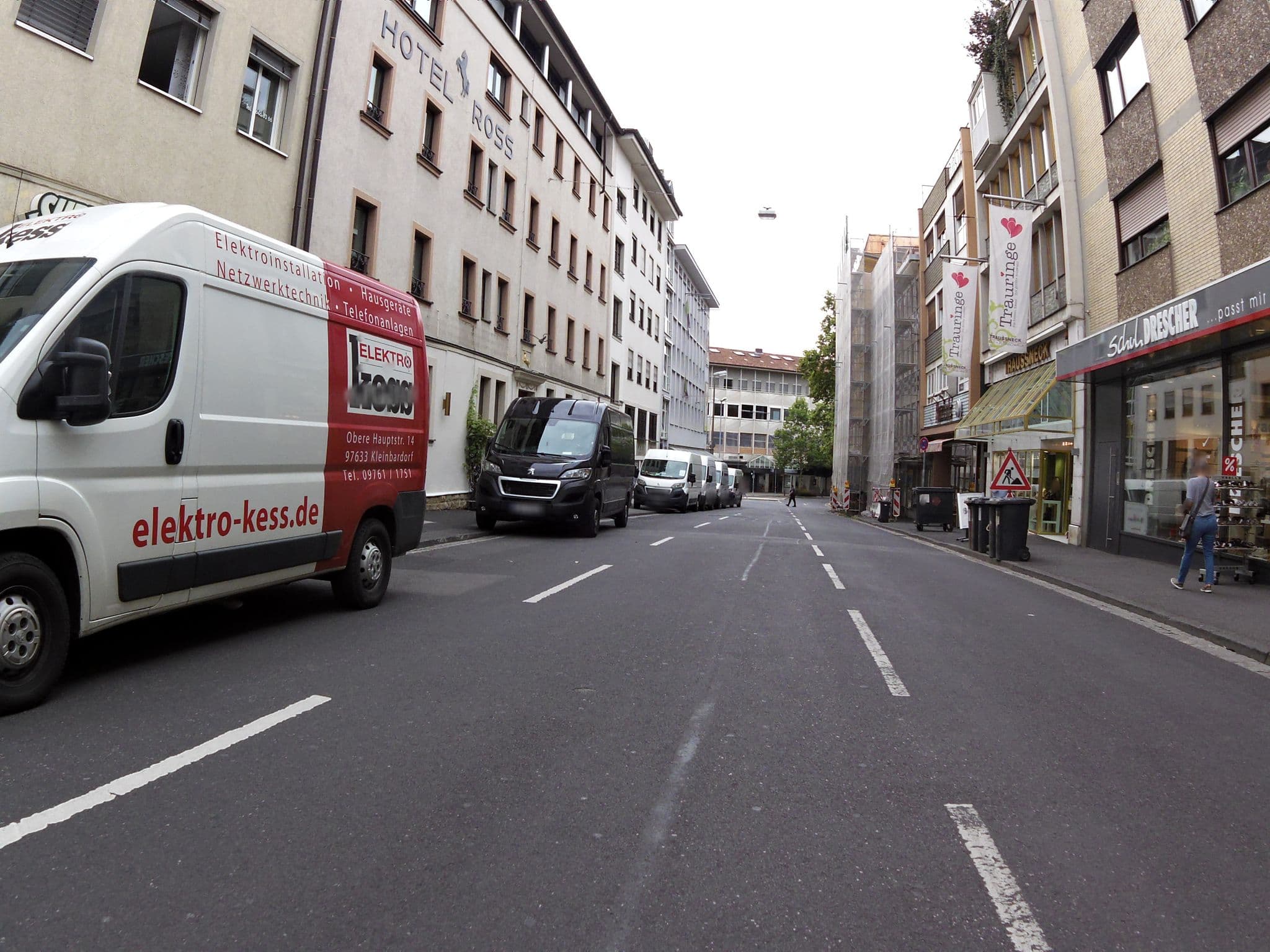Street view near Ross, Schweinfurt — © zoegglmeyr (CC BY-SA · Mapillary)