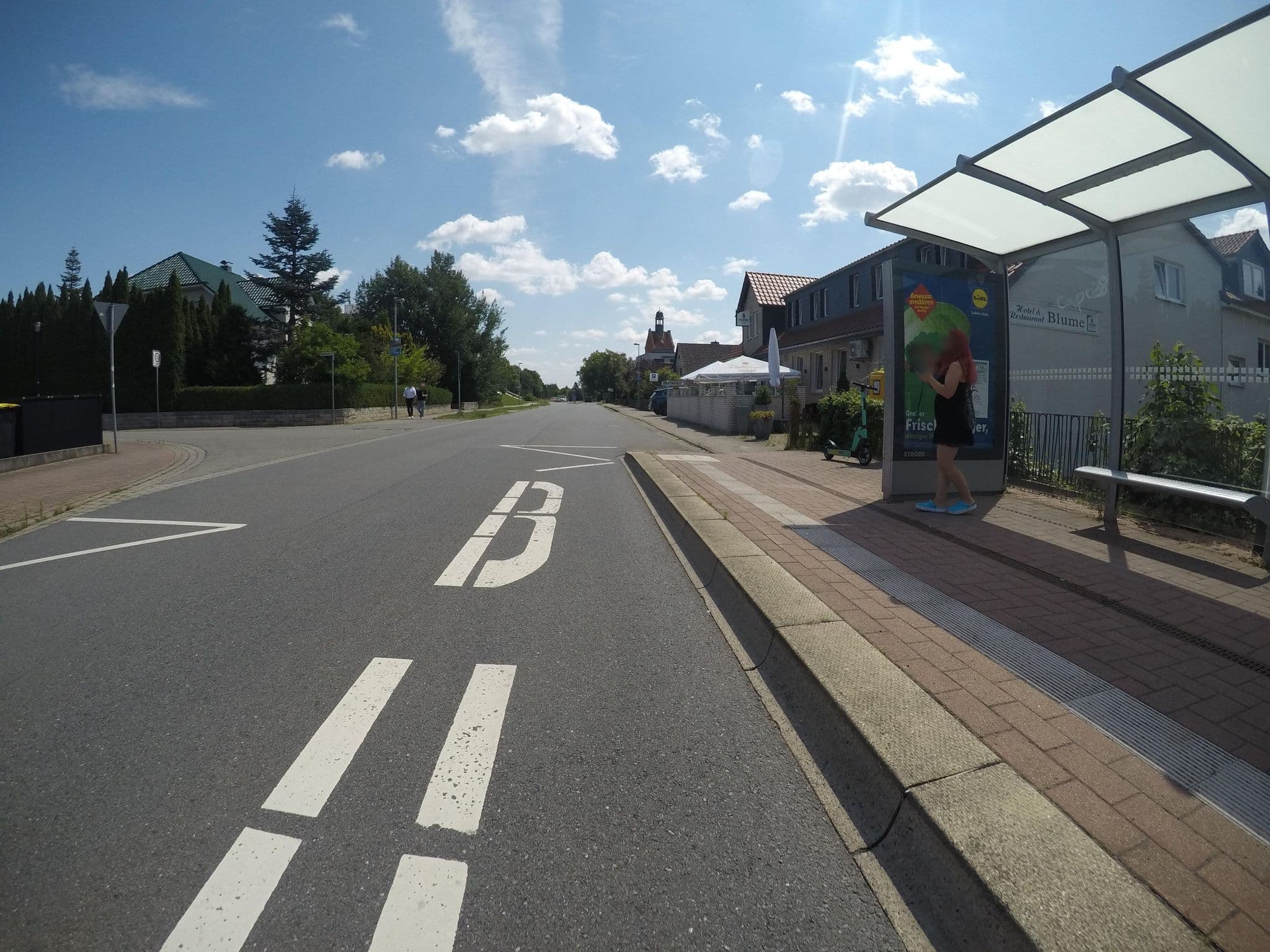 Street view near Hotel Restaurant Blume, Wolfsburg — © mfa (CC BY-SA · Mapillary)