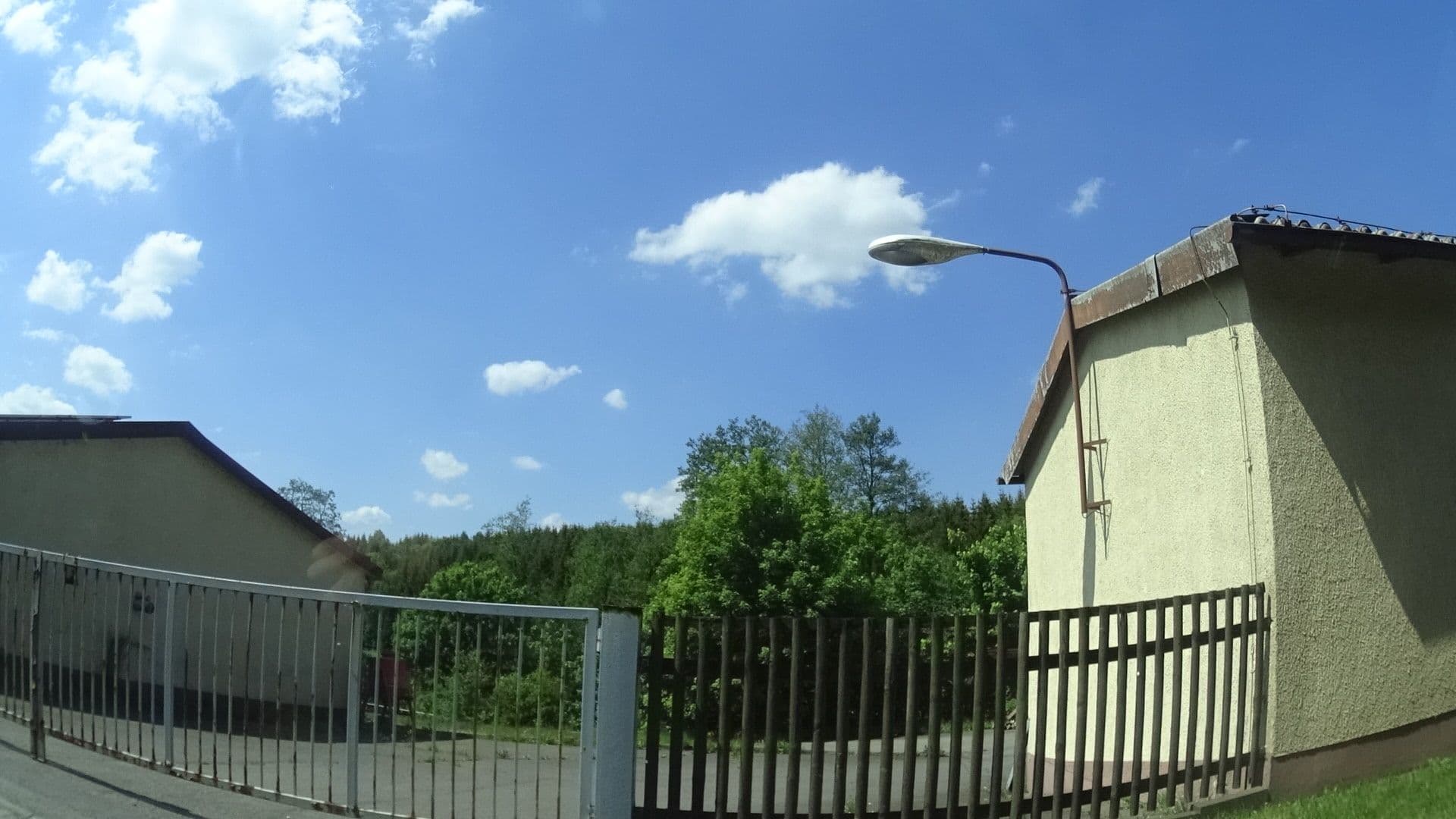 Street view near Lohmühle, Tambach-Dietharz — © ramap (CC BY-SA · Mapillary)