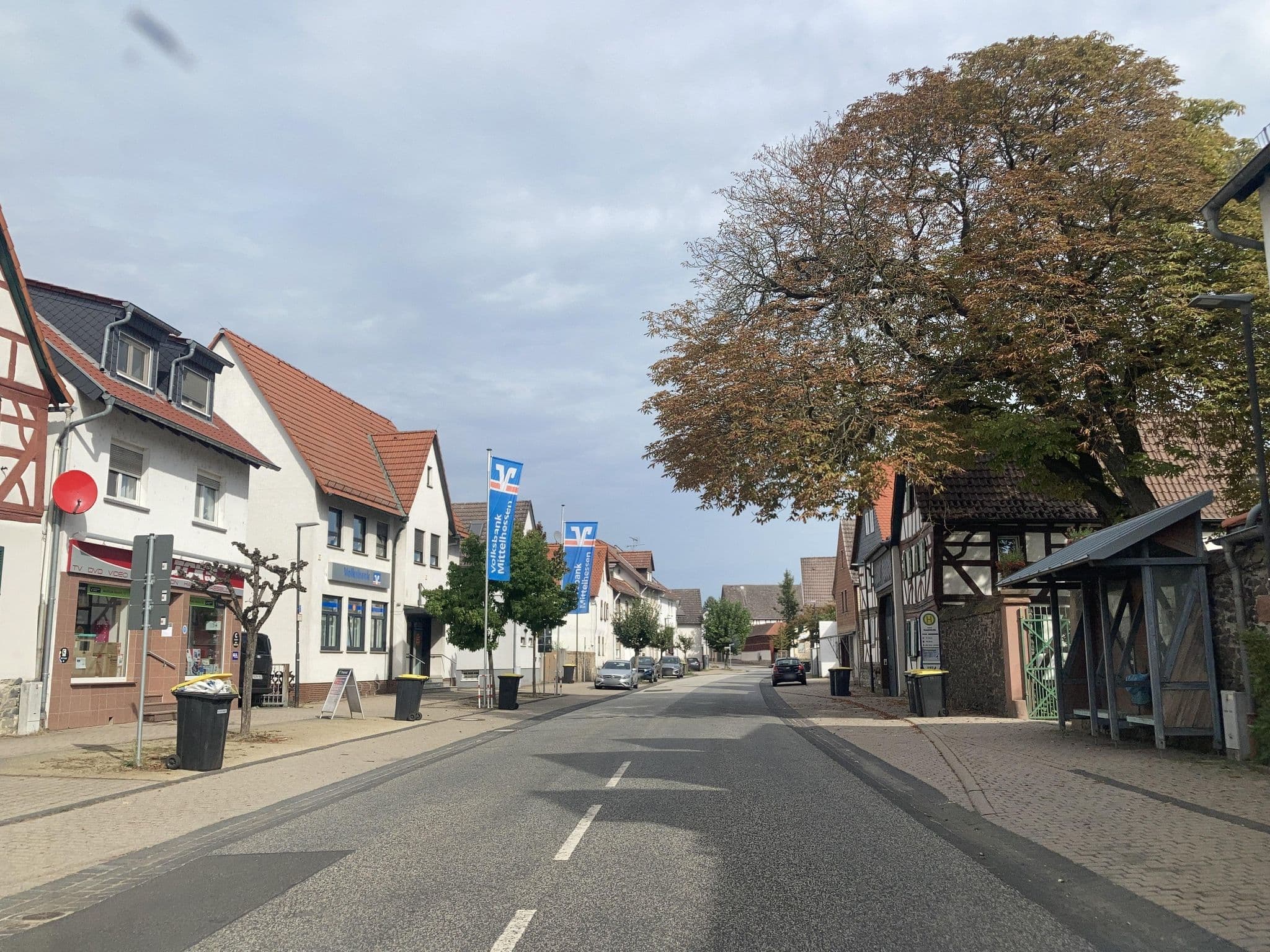 Street view near Solmser Hof, Echzell — © tasmaniadevil (CC BY-SA · Mapillary)