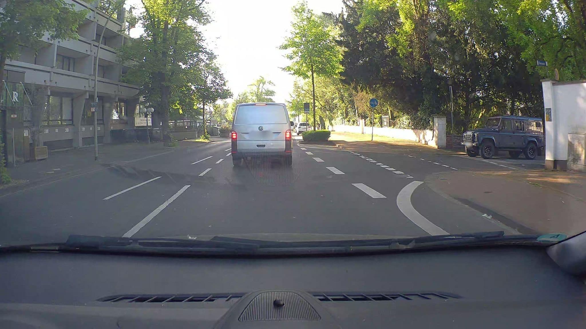 Street view near Lindner Boardinghouse Rheinhof, Meerbusch — © poxonline (CC BY-SA · Mapillary)