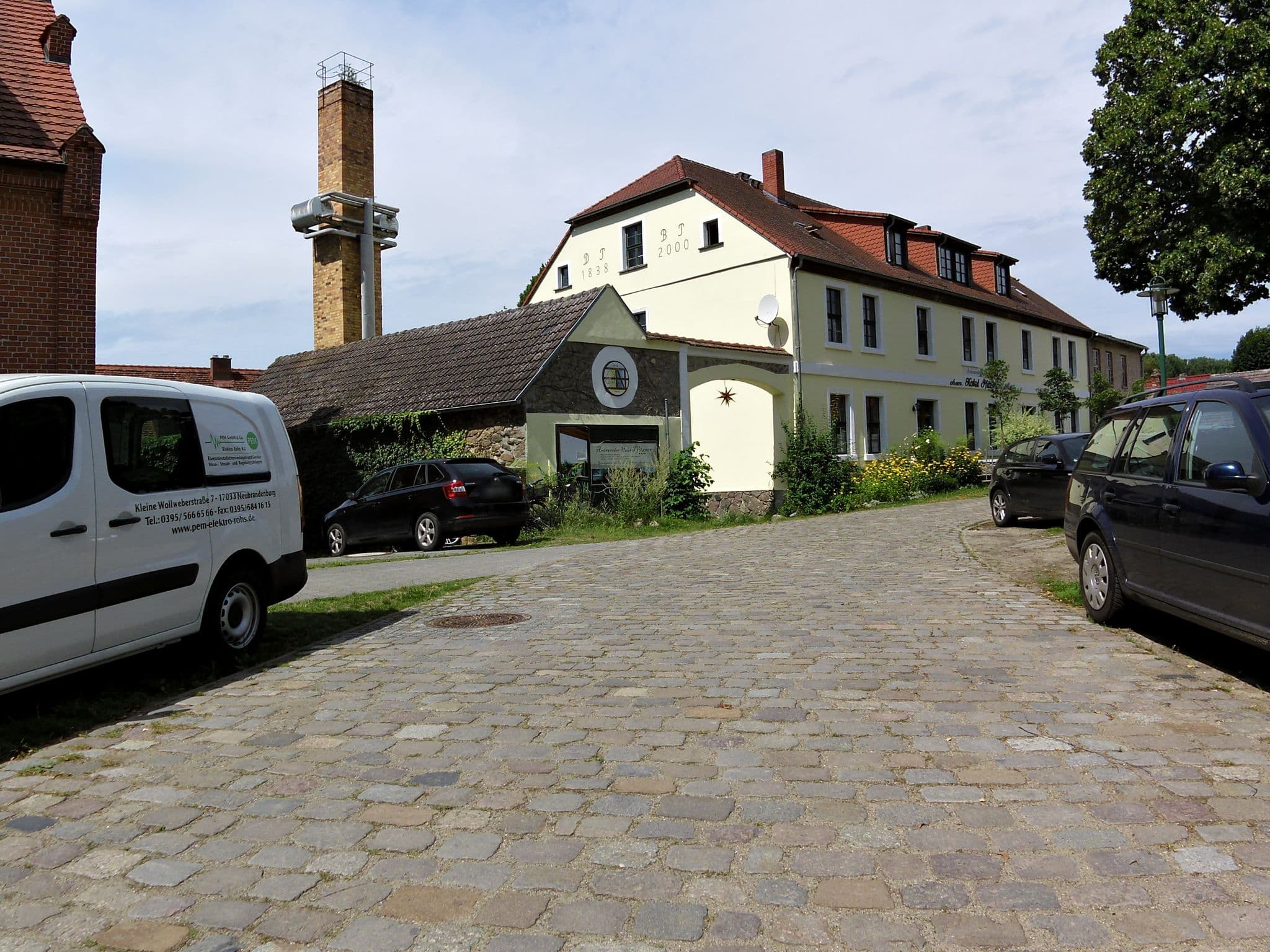 Street view near Pfitzner, Loitz — © zoegglmeyr (CC BY-SA · Mapillary)