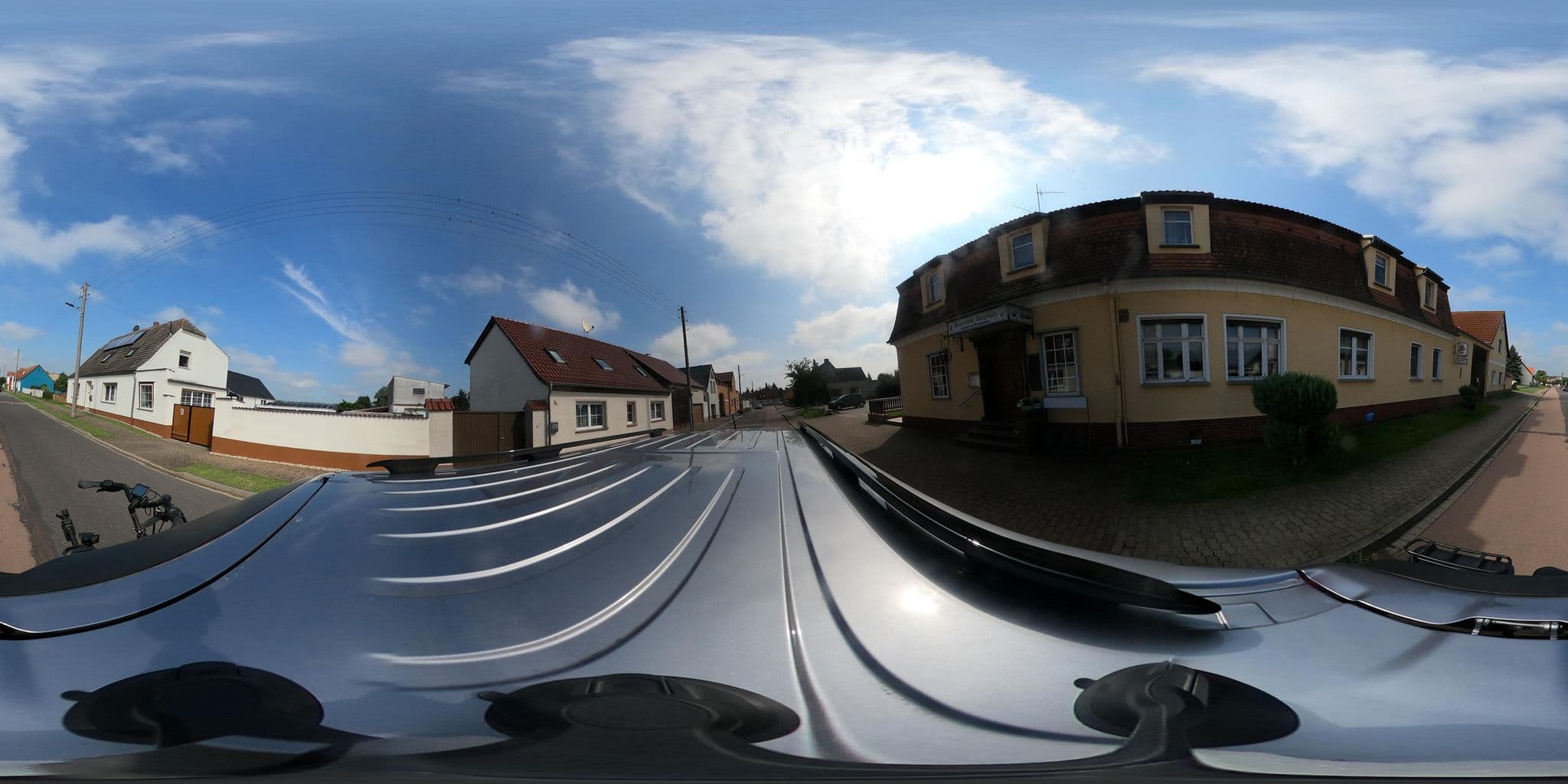 Street view near Rosenhof Ragösen, Roßlau — © Mobilitaetswerk (CC BY-SA · Mapillary)