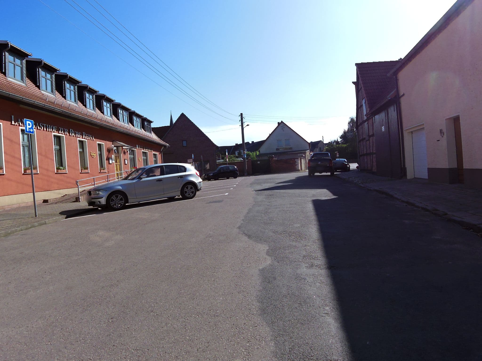 Street view near Kilometer 267, Dessau — © zoegglmeyr (CC BY-SA · Mapillary)