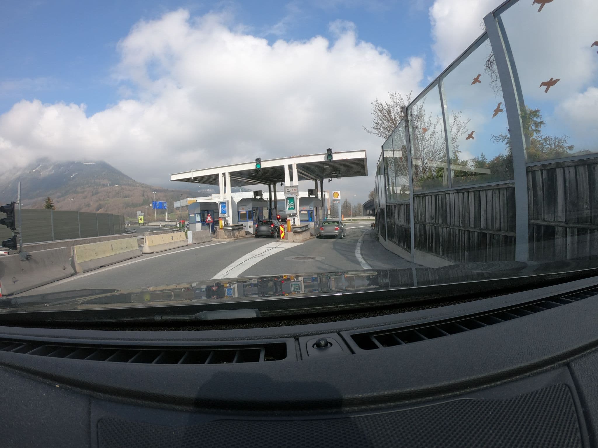 Street view near Gästeheim Sprenger, Schönberg im Stubaital — © natebus (CC BY-SA · Mapillary)