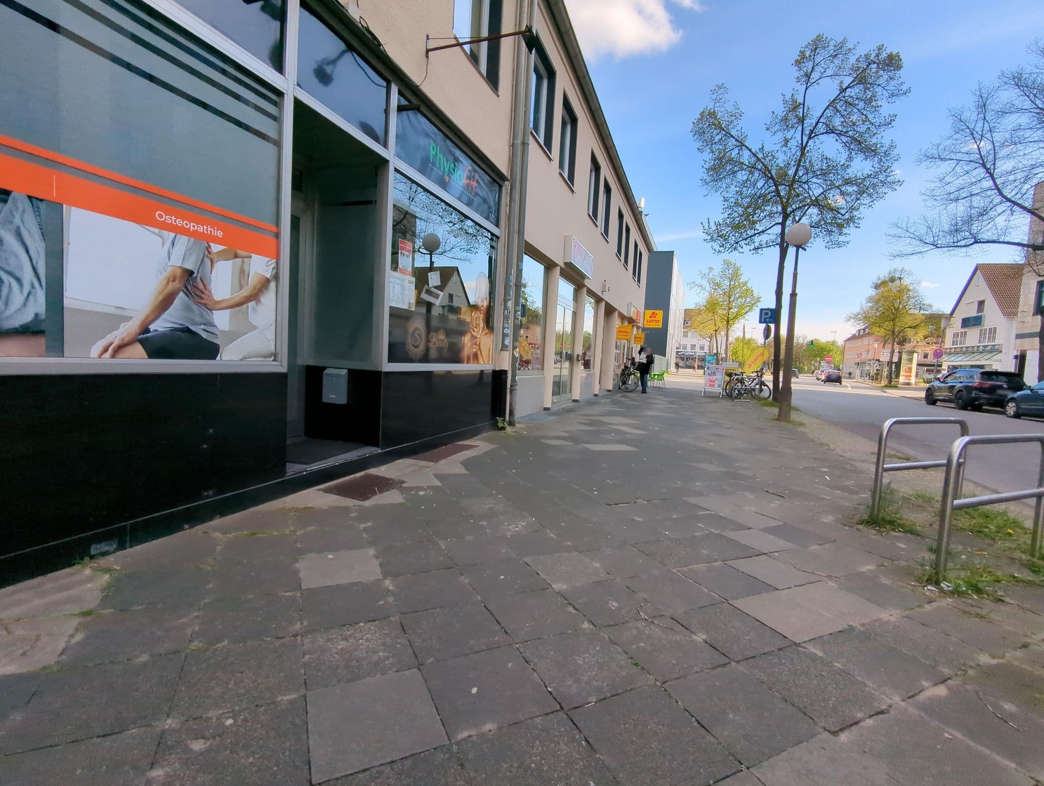Street view near Internationales Boardinghaus(Penthouse Hotel), Wolfsburg — © ente (CC BY-SA · Mapillary)