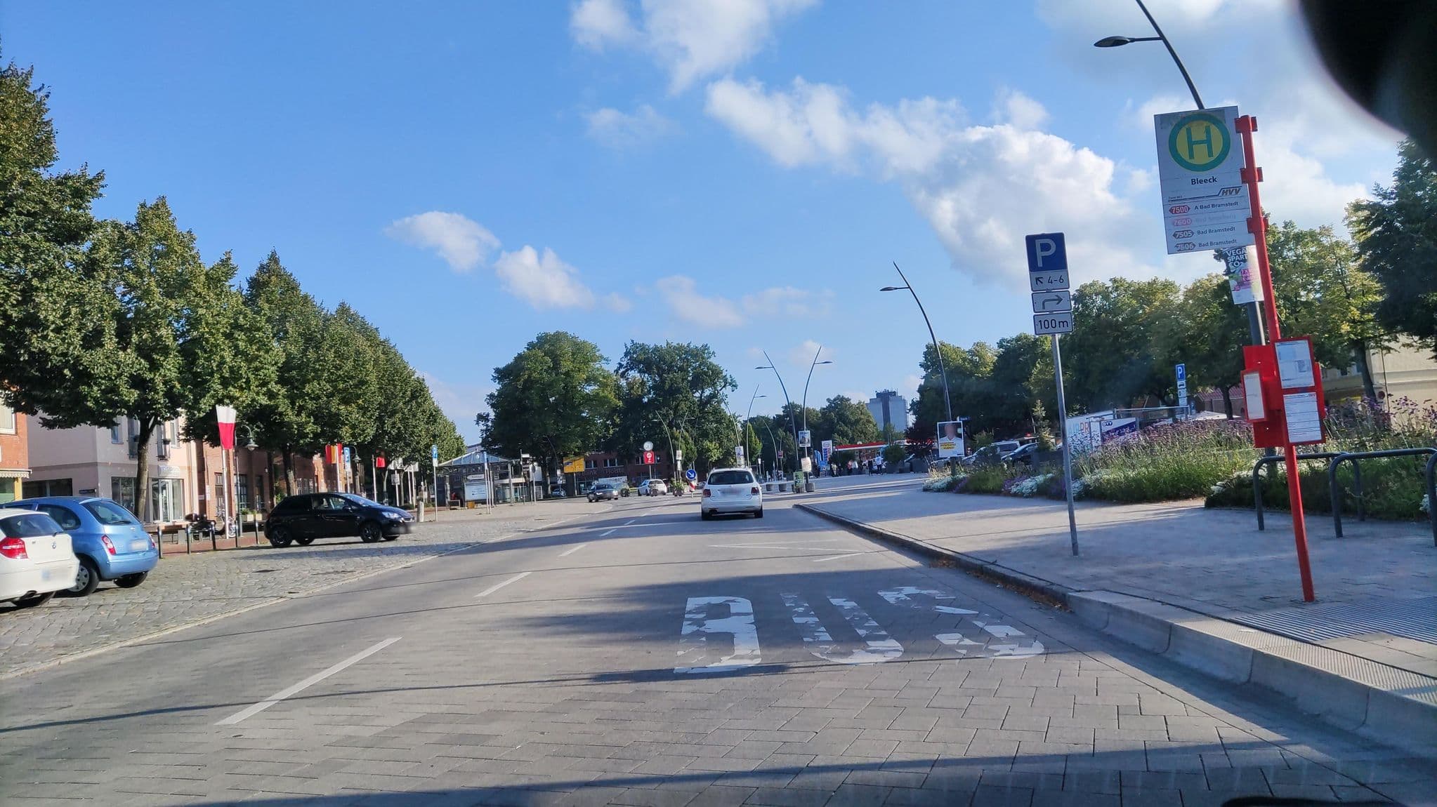 Street view near Hotel Bramstedter Wappen, Bad Bramstedt — © hotteliene (CC BY-SA · Mapillary)