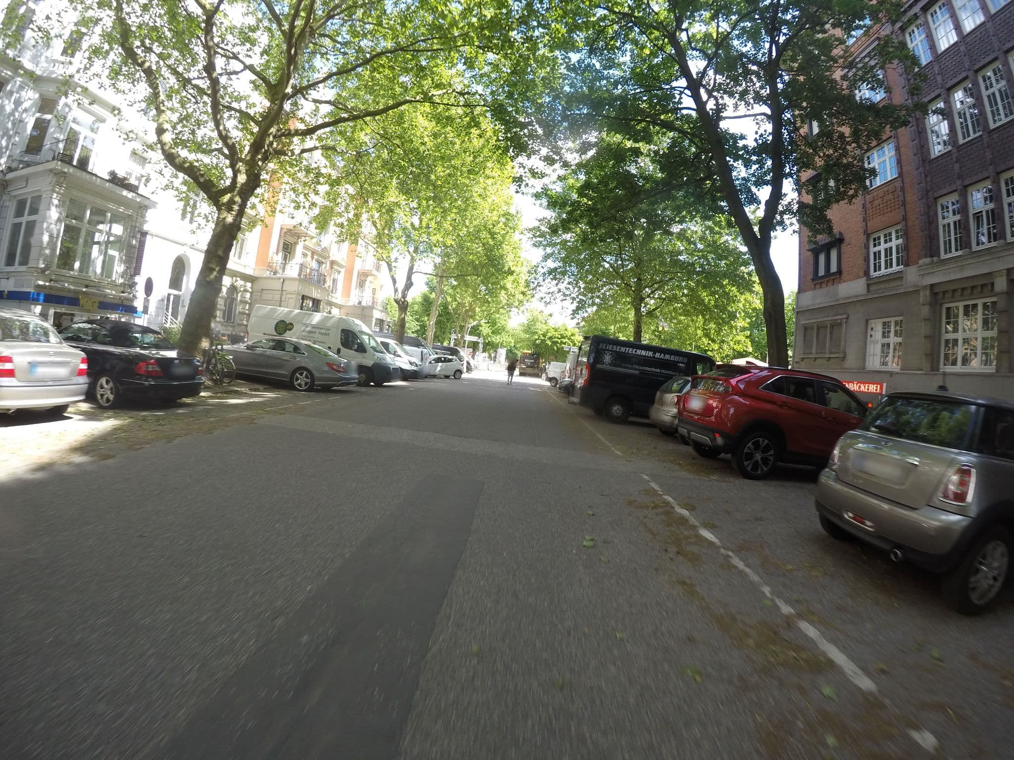 Street view near Hotel Wagner, Rotherbaum — © veloroute_hamburg (CC BY-SA · Mapillary)