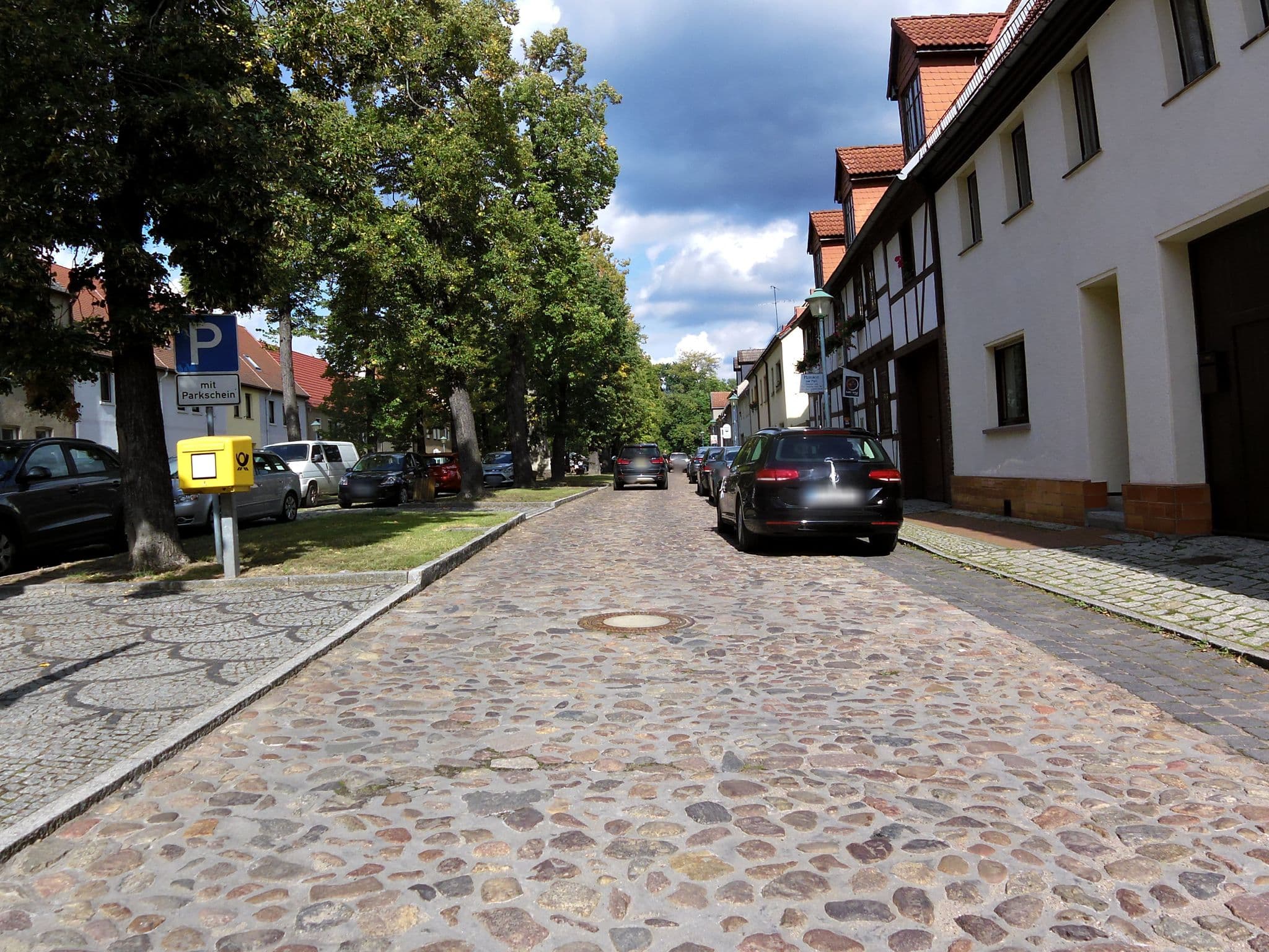 Street view near Pension am Park, Wörlitz — © zoegglmeyr (CC BY-SA · Mapillary)