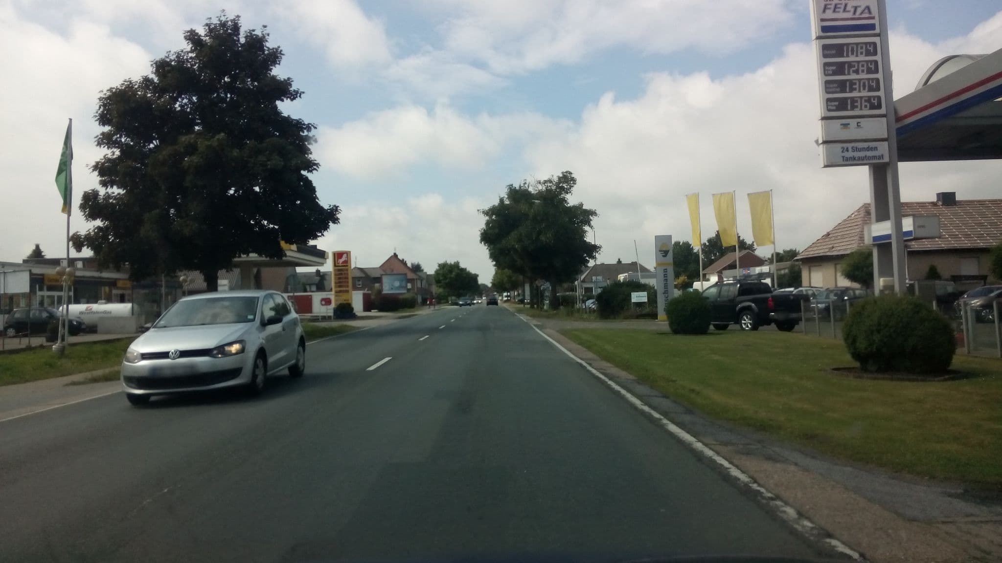 Street view near Wüppenhorst, Twistringen — © geogast (CC BY-SA · Mapillary)