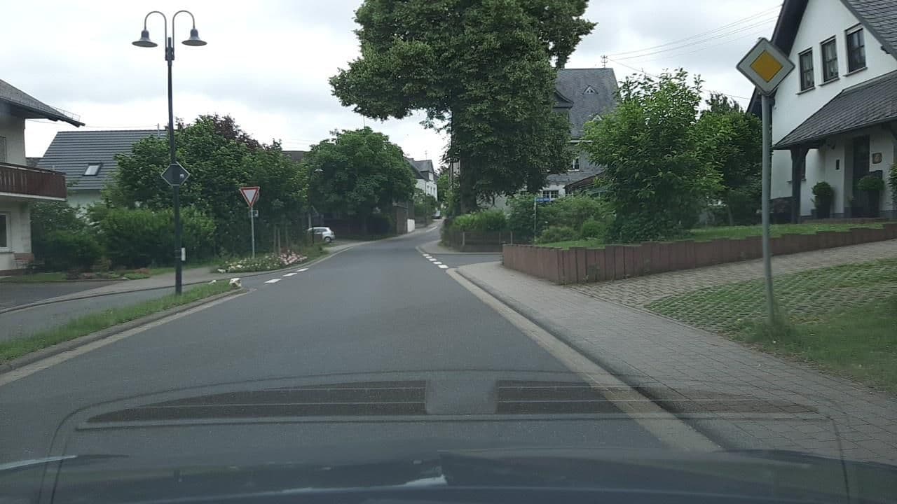 Street view near Ferienwohnung Jakobs, Beltheim — © Lowiekse (CC BY-SA · Mapillary)