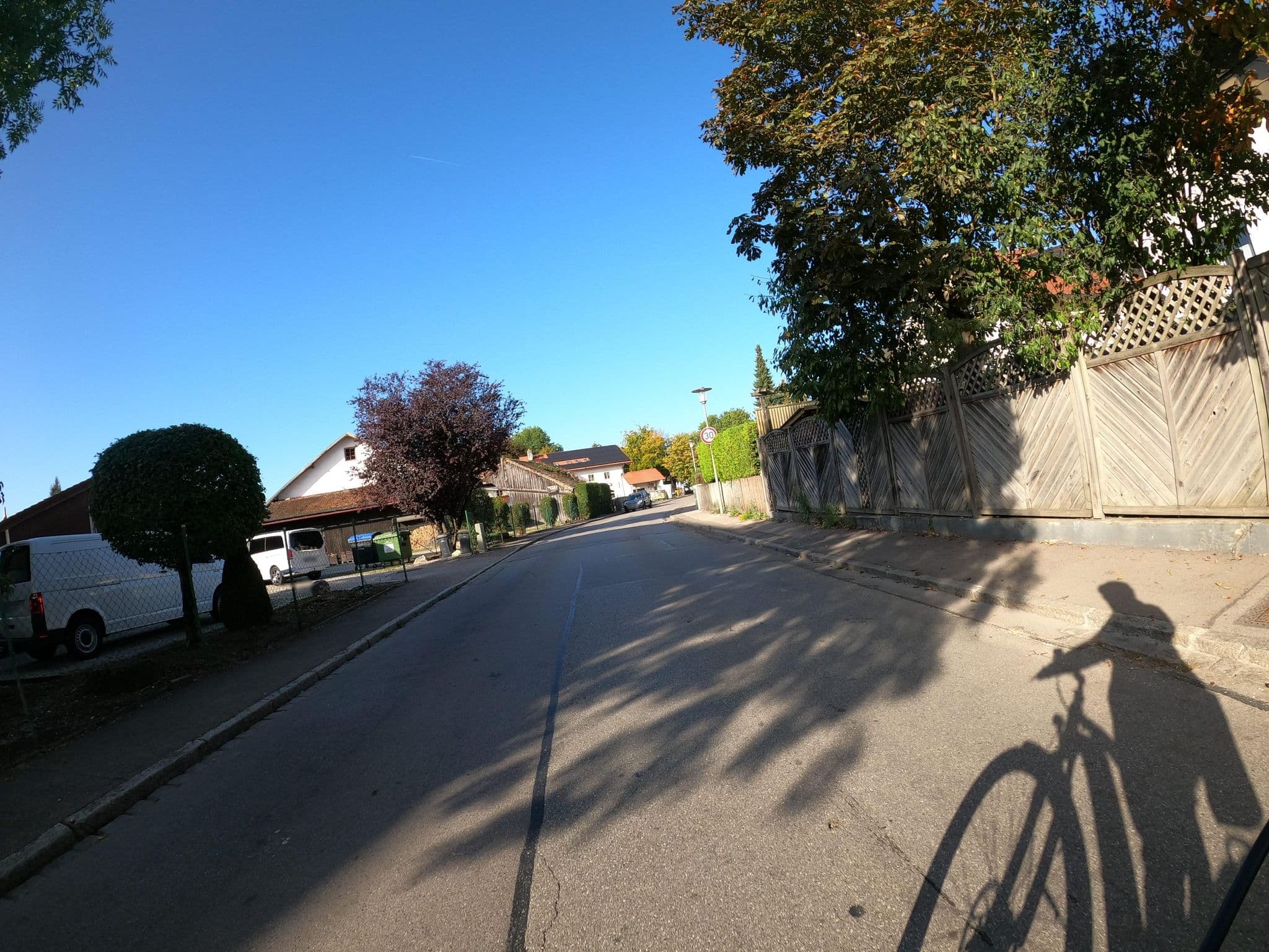 Street view near Pension Düran, Ismaning — © VIA_KK (CC BY-SA · Mapillary)