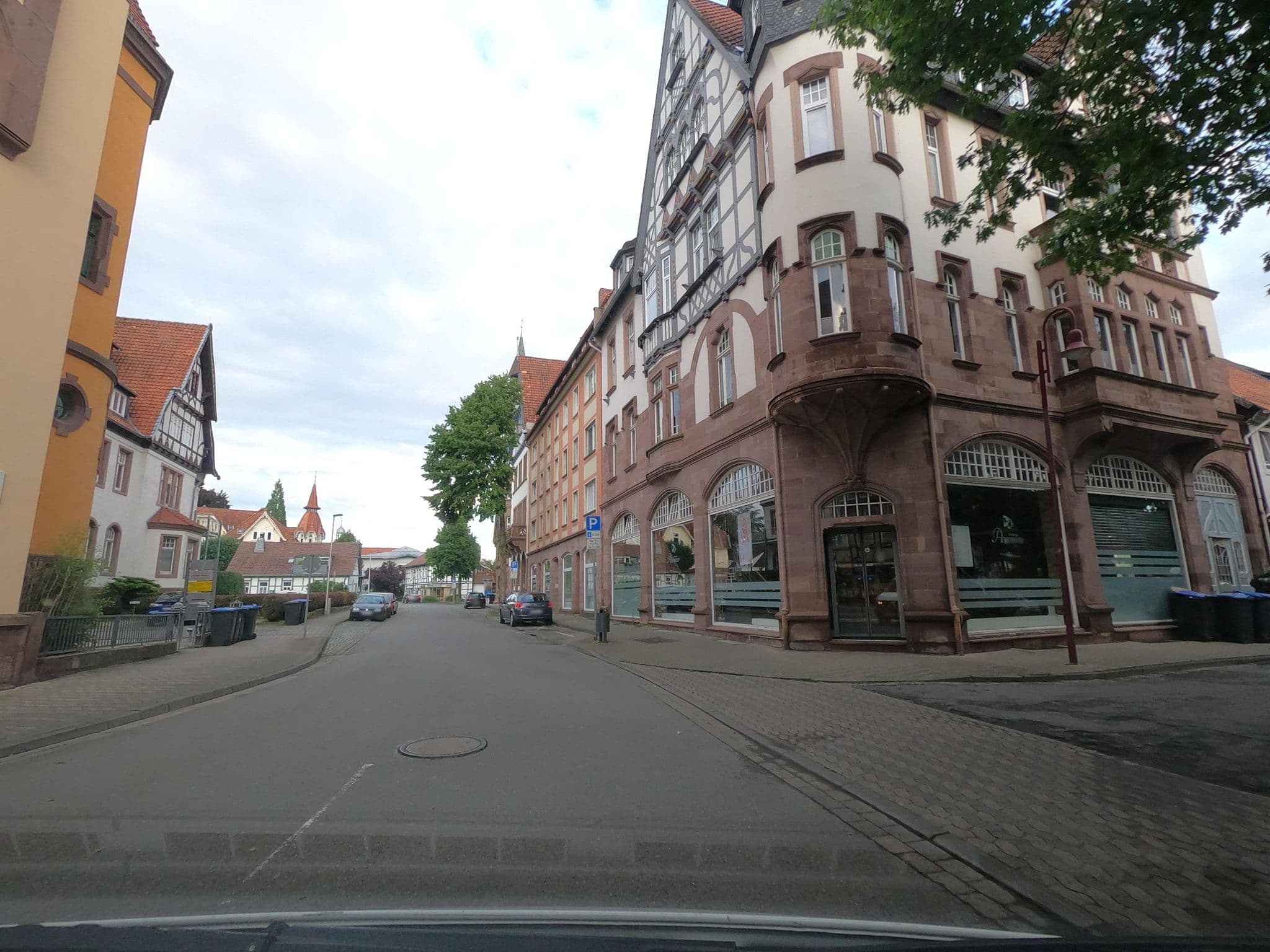 Street view near Hotel Goldener Löwe, Einbeck — © Langfahrer (CC BY-SA · Mapillary)