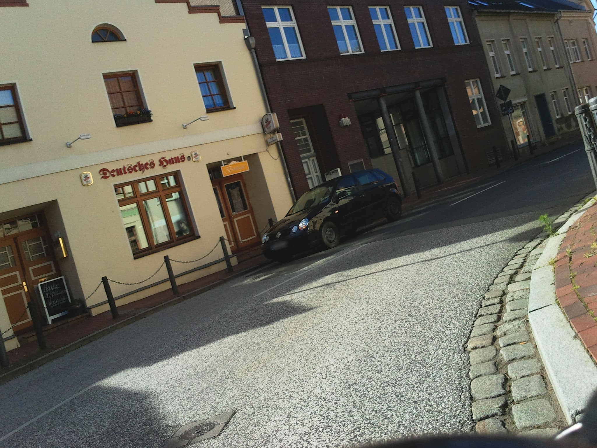 Street view near Hotel Deutsches Haus, Schwaan — © hubert87 (CC BY-SA · Mapillary)