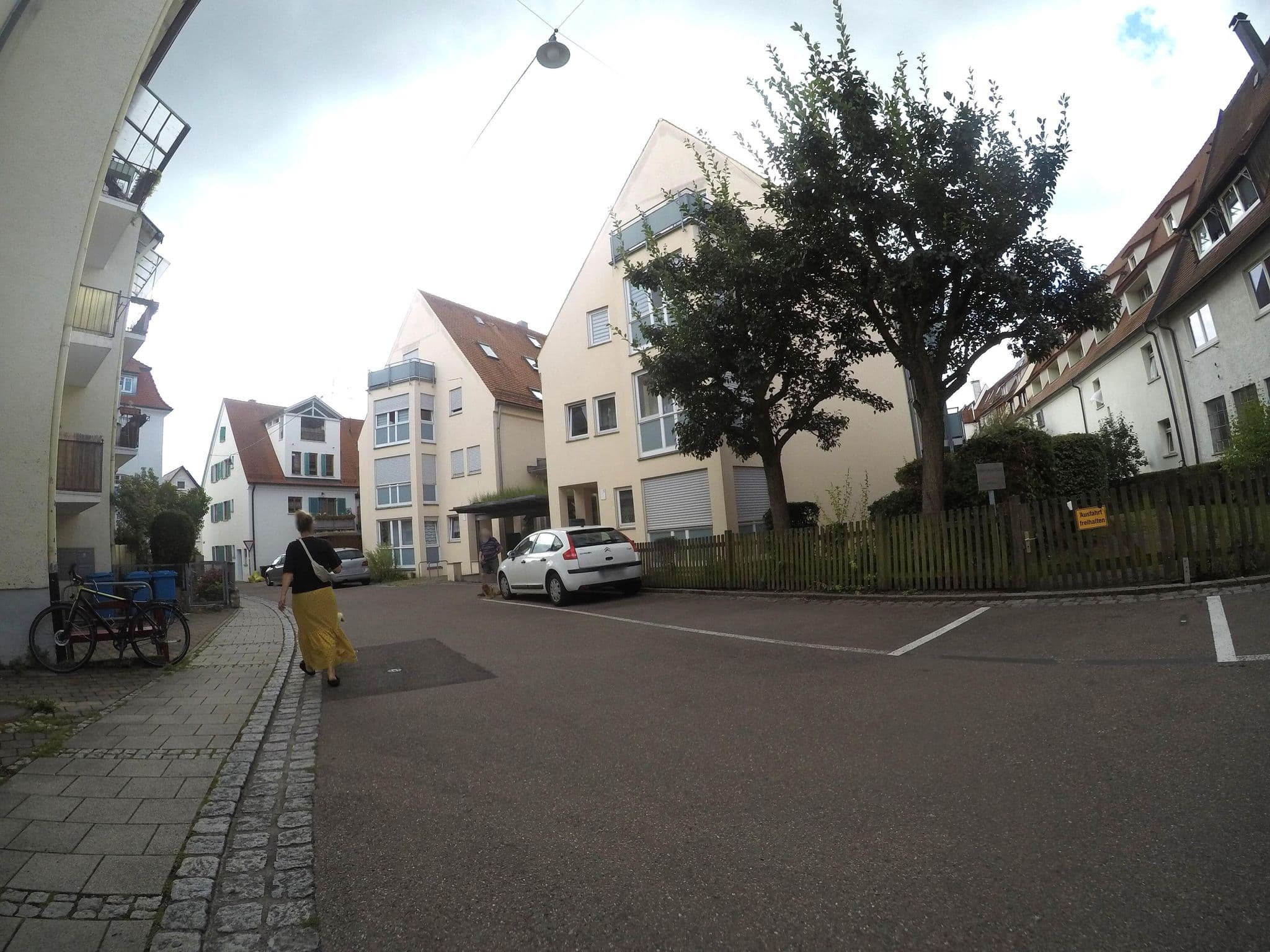 Street view near Hotel Restaurant Löwen, Eselsberg — © ray66 (CC BY-SA · Mapillary)