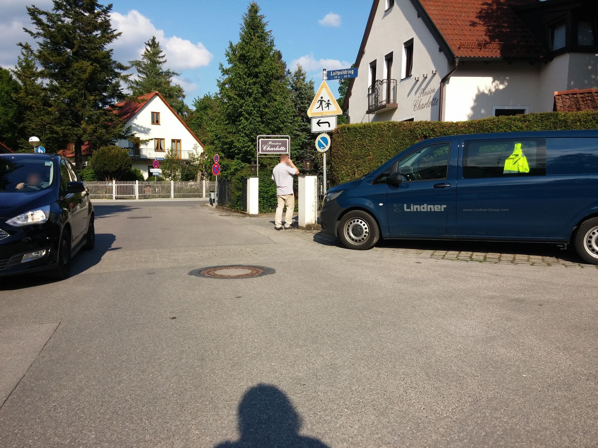 Street view near Pension Charlotte, Vaterstetten — © umap (CC BY-SA · Mapillary)