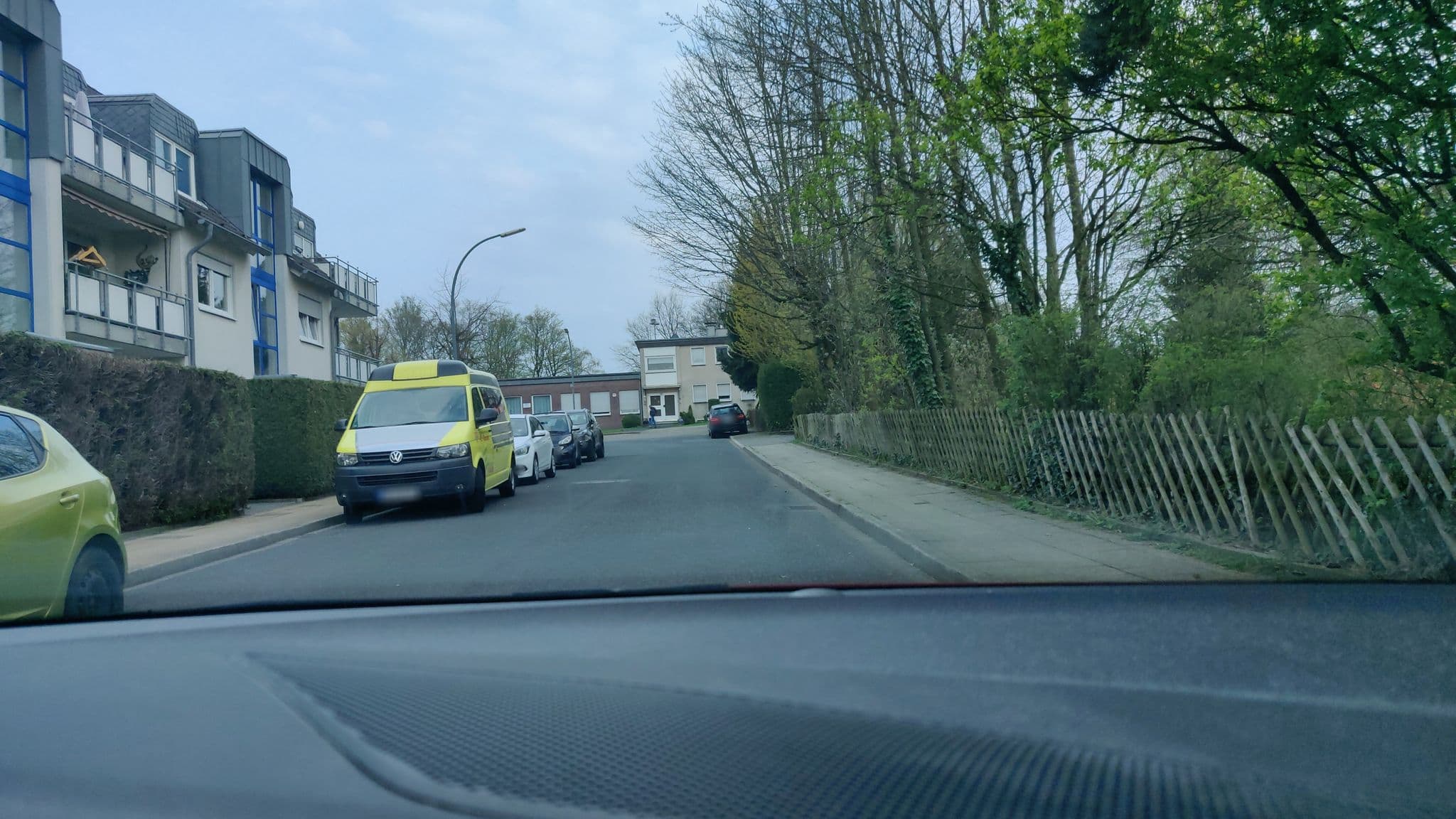 Street view near Jugend-Gästehaus Velbert, Velbert — © mighty_eighty (CC BY-SA · Mapillary)