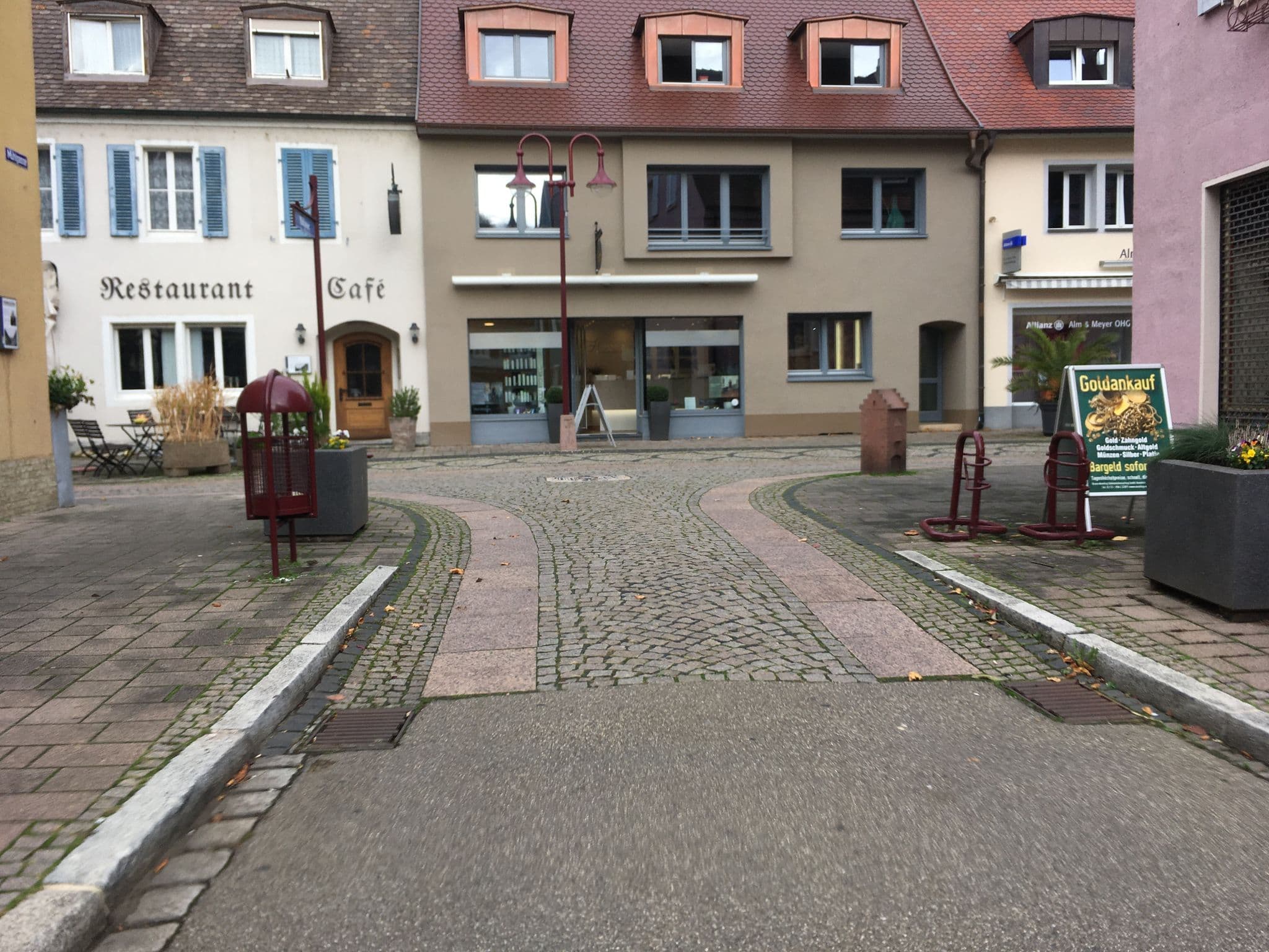 Street view near Schlüssel, Breisach am Rhein — © changchun1 (CC BY-SA · Mapillary)