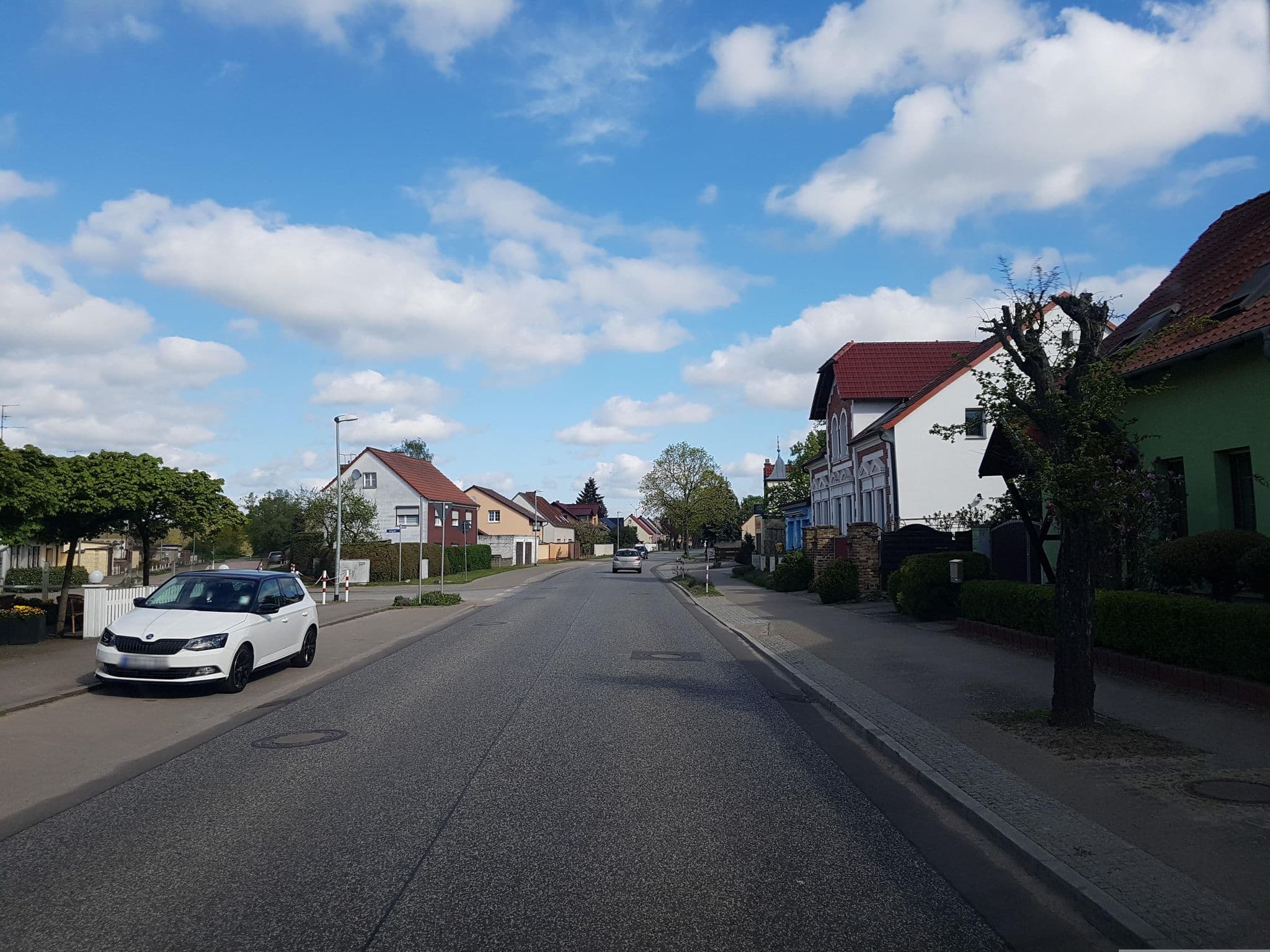 Street view near Bürger's Restaurant und Pension, Golzow — © dsmm (CC BY-SA · Mapillary)