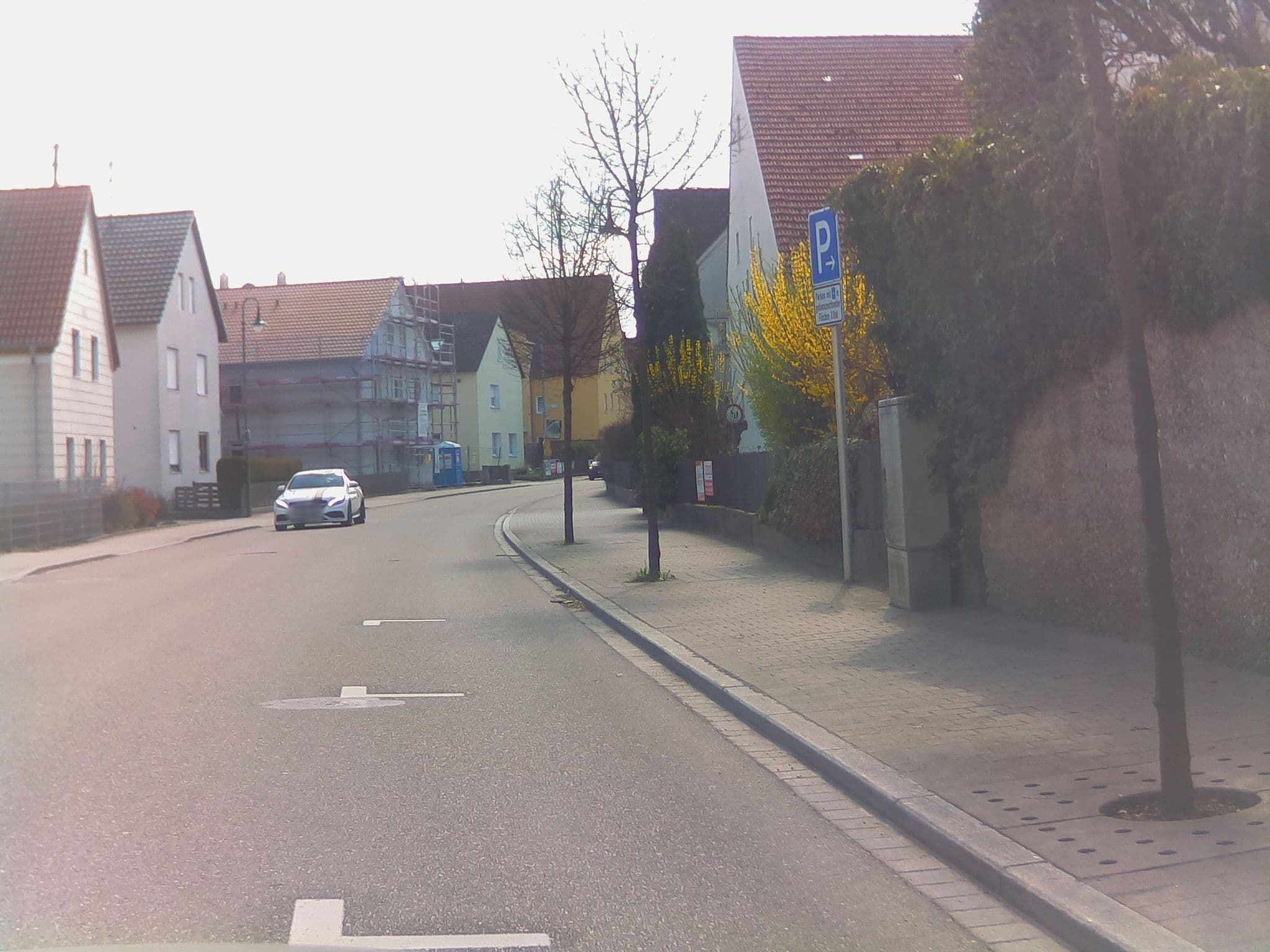 Street view near Landhaus-Sonnenhof, Langweid — © ramap (CC BY-SA · Mapillary)