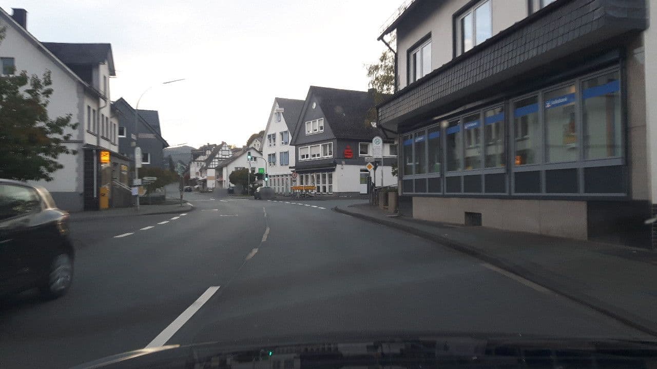 Street view near Lahntal-Hotel Feudingen, Bad Laasphe — © changchun1 (CC BY-SA · Mapillary)