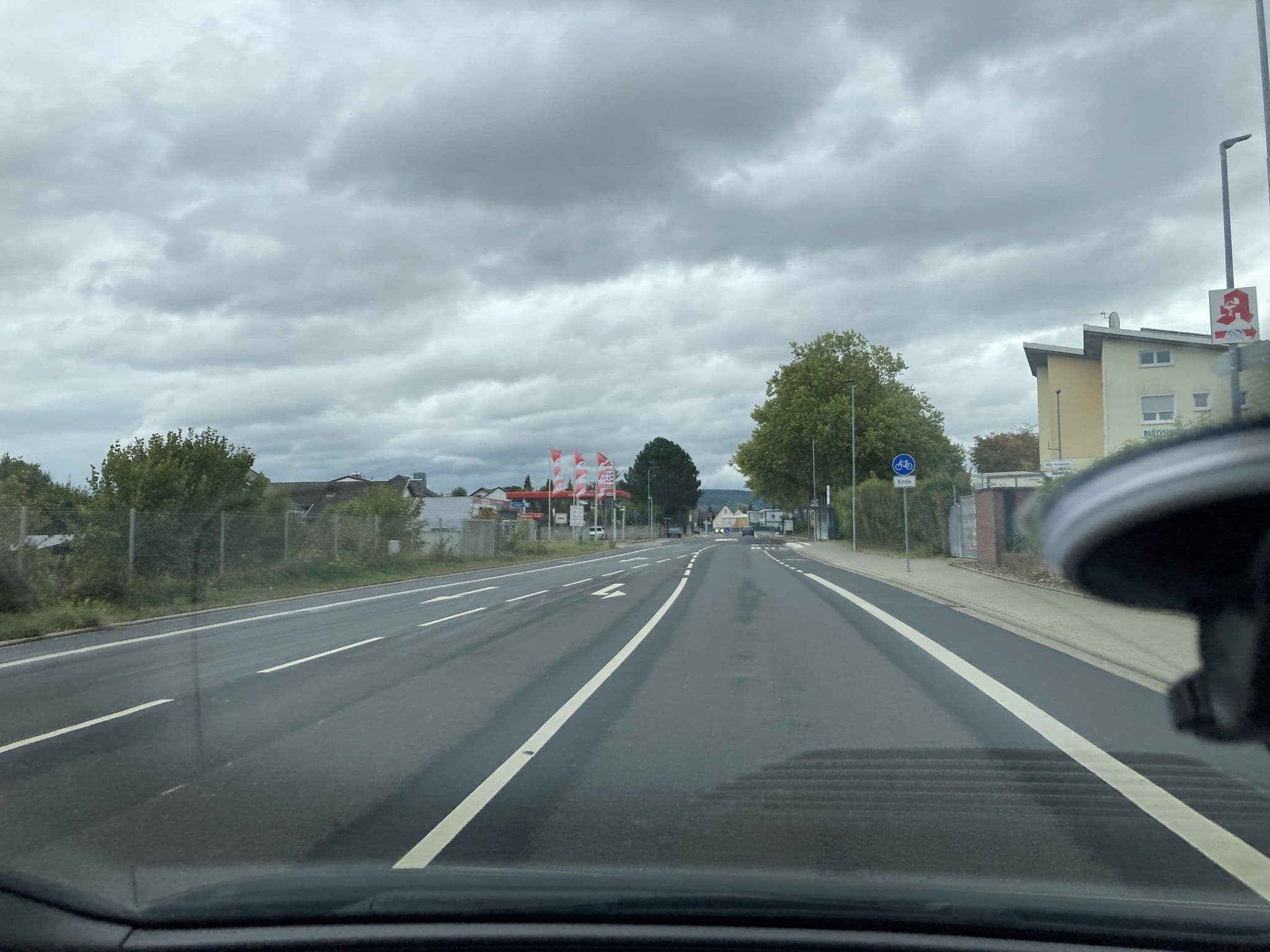 Street view near Kuhn's Pension, Seligenstadt — © robffm (CC BY-SA · Mapillary)