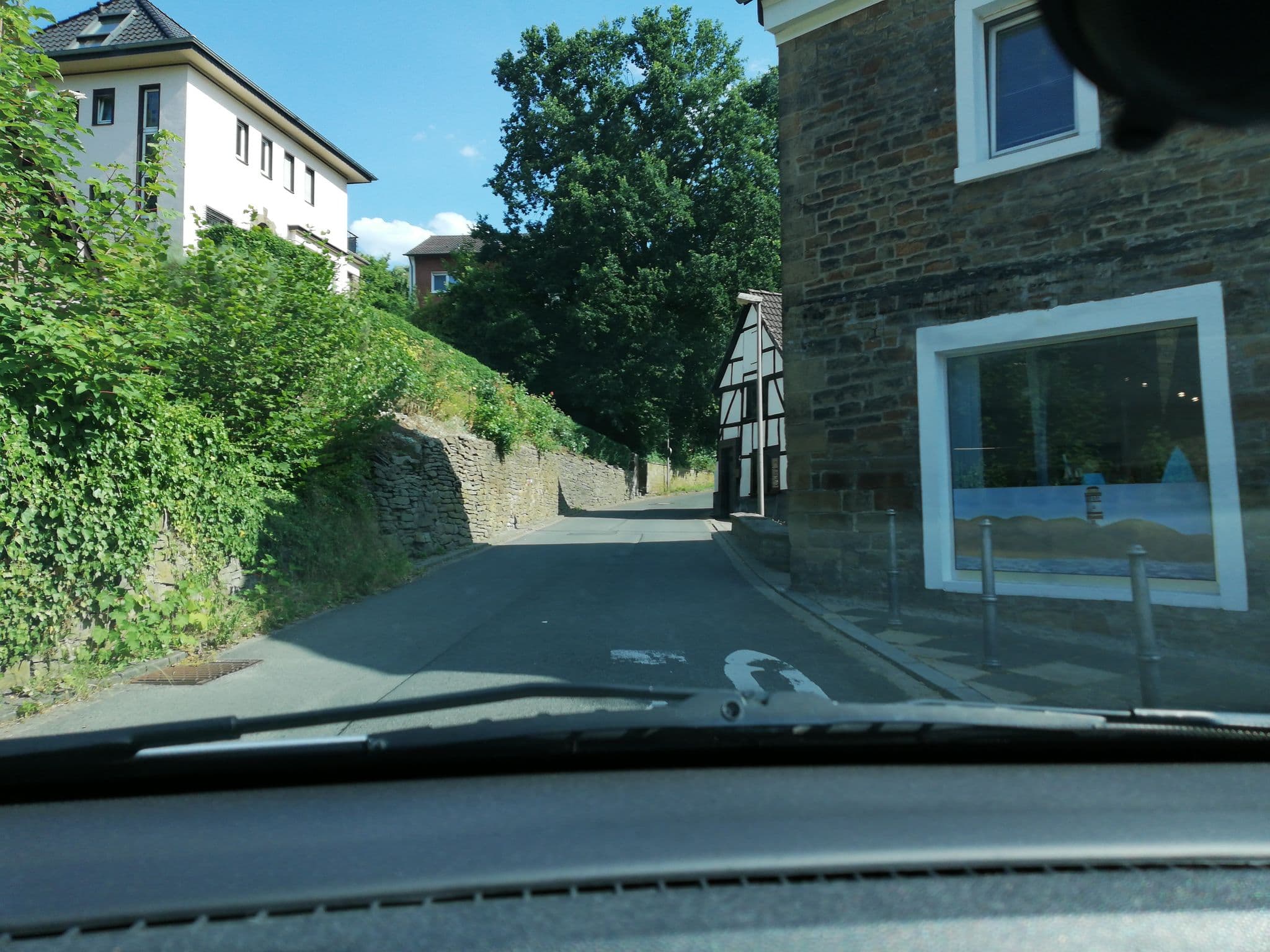Street view near Ferienwohnung Fröschke, Wetter — © thoschi (CC BY-SA · Mapillary)