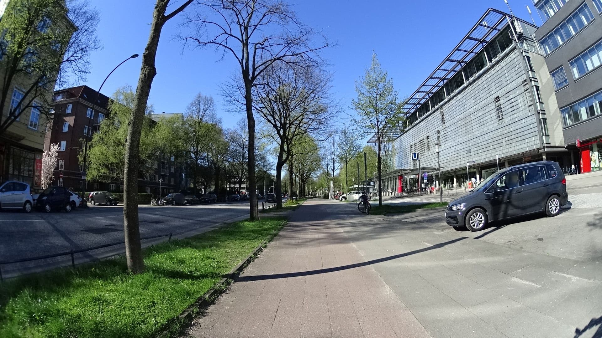 Street view near Hotel am Rothenbaum, Rotherbaum — © sashazykov (CC BY-SA · Mapillary)