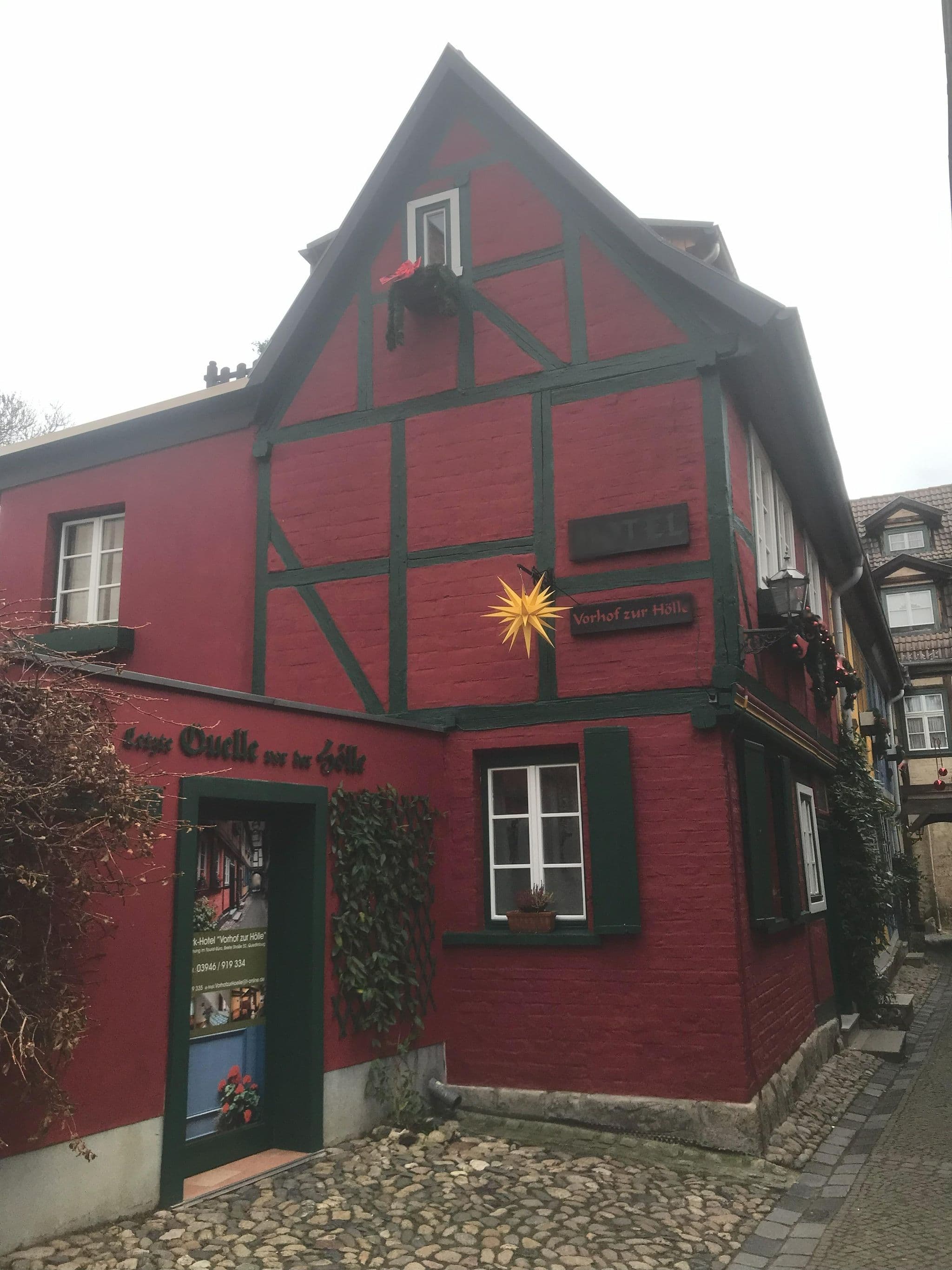 Street view near Vorhof zur Hölle, Quedlinburg — © surveyor99 (CC BY-SA · Mapillary)